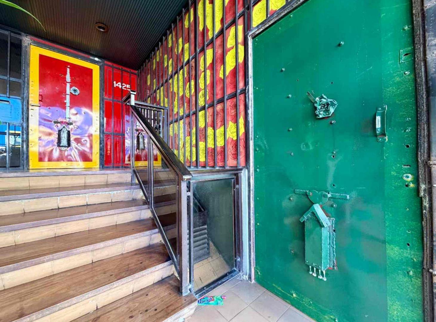 Foto de VENTA LOCAL COMERCIAL CON PATIO EN MONSERRAT CABA, imagen 1