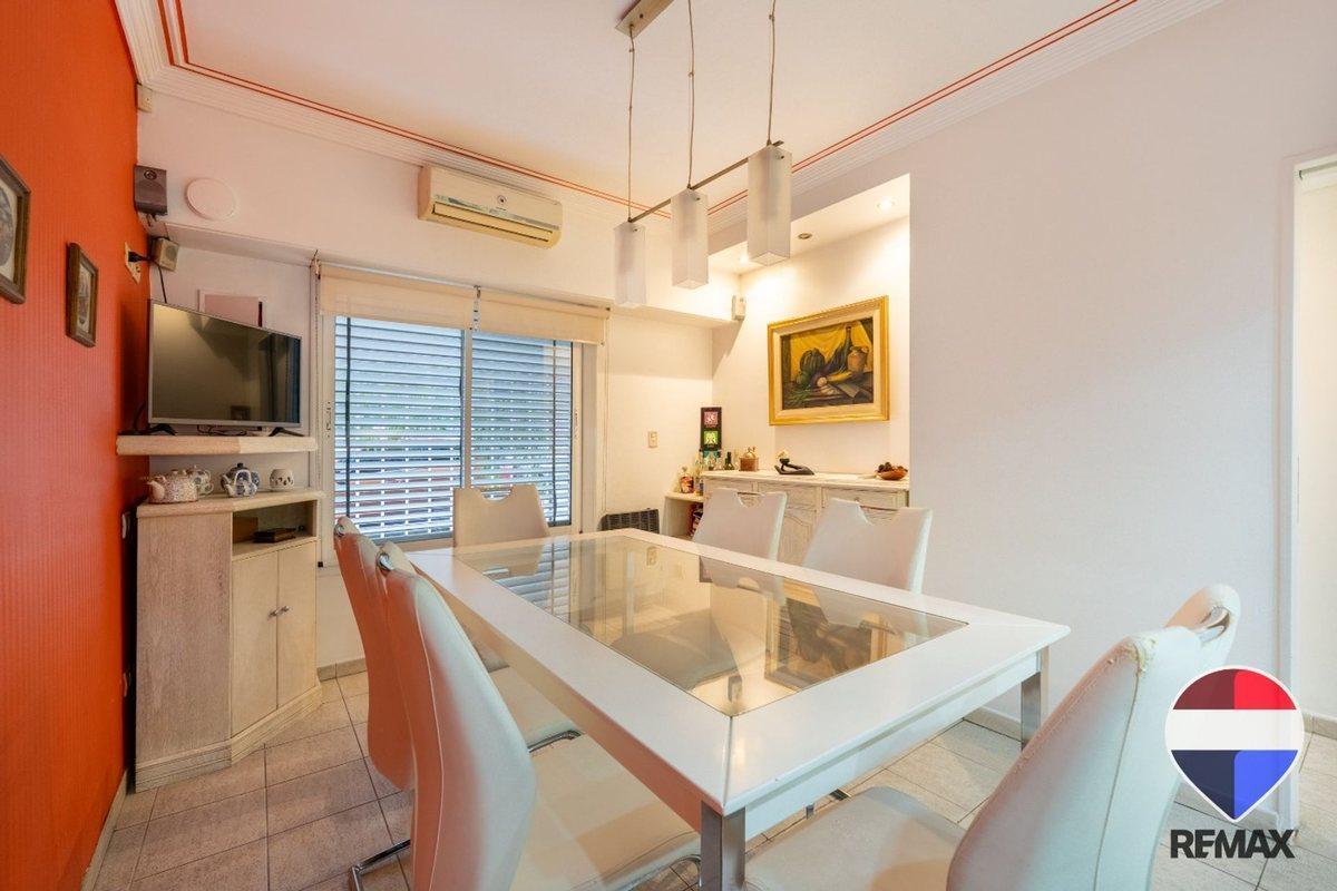 Foto de VENTA CASA 4 AMBIENTES COCHERA MATADEROS, imagen 2