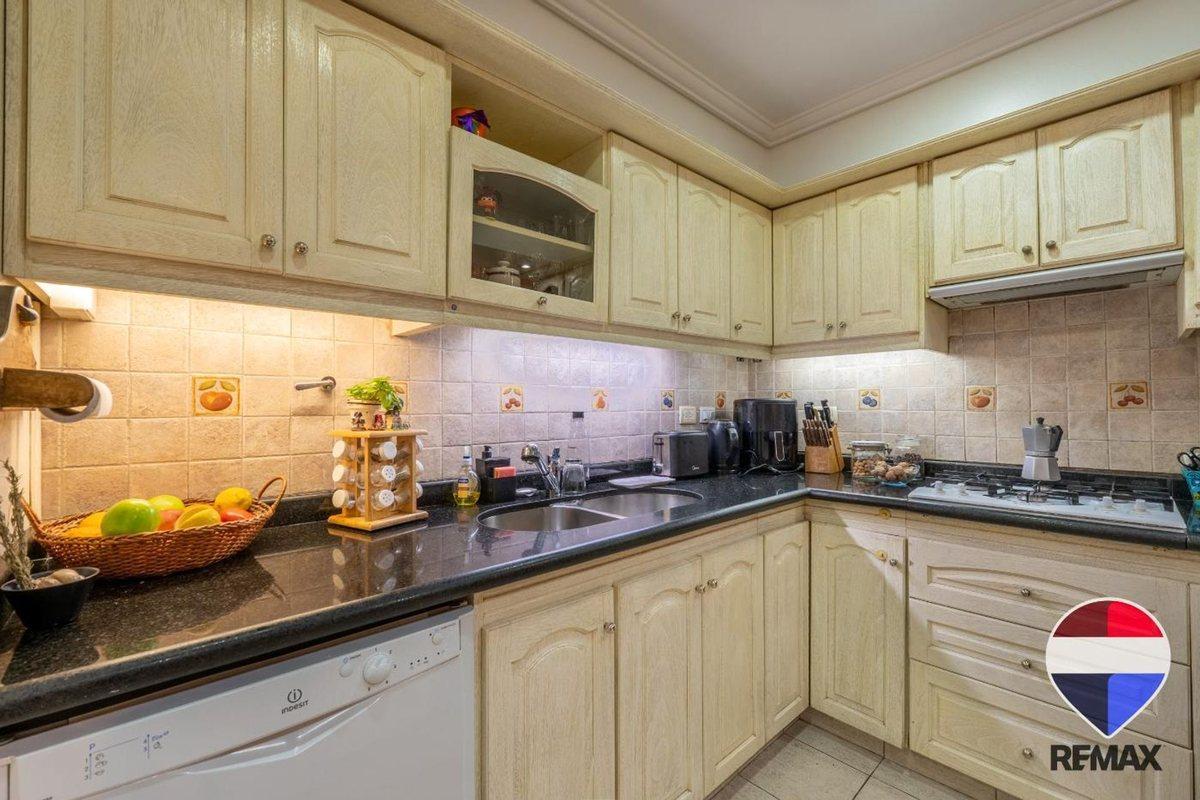 Foto de VENTA CASA 4 AMBIENTES COCHERA MATADEROS, imagen 4