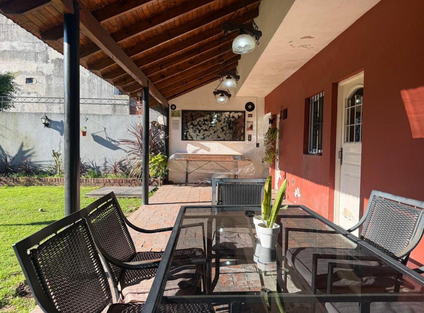 Foto de VENTA CASA 3 AMBIENTES VILLA DOMINICO-, imagen 1