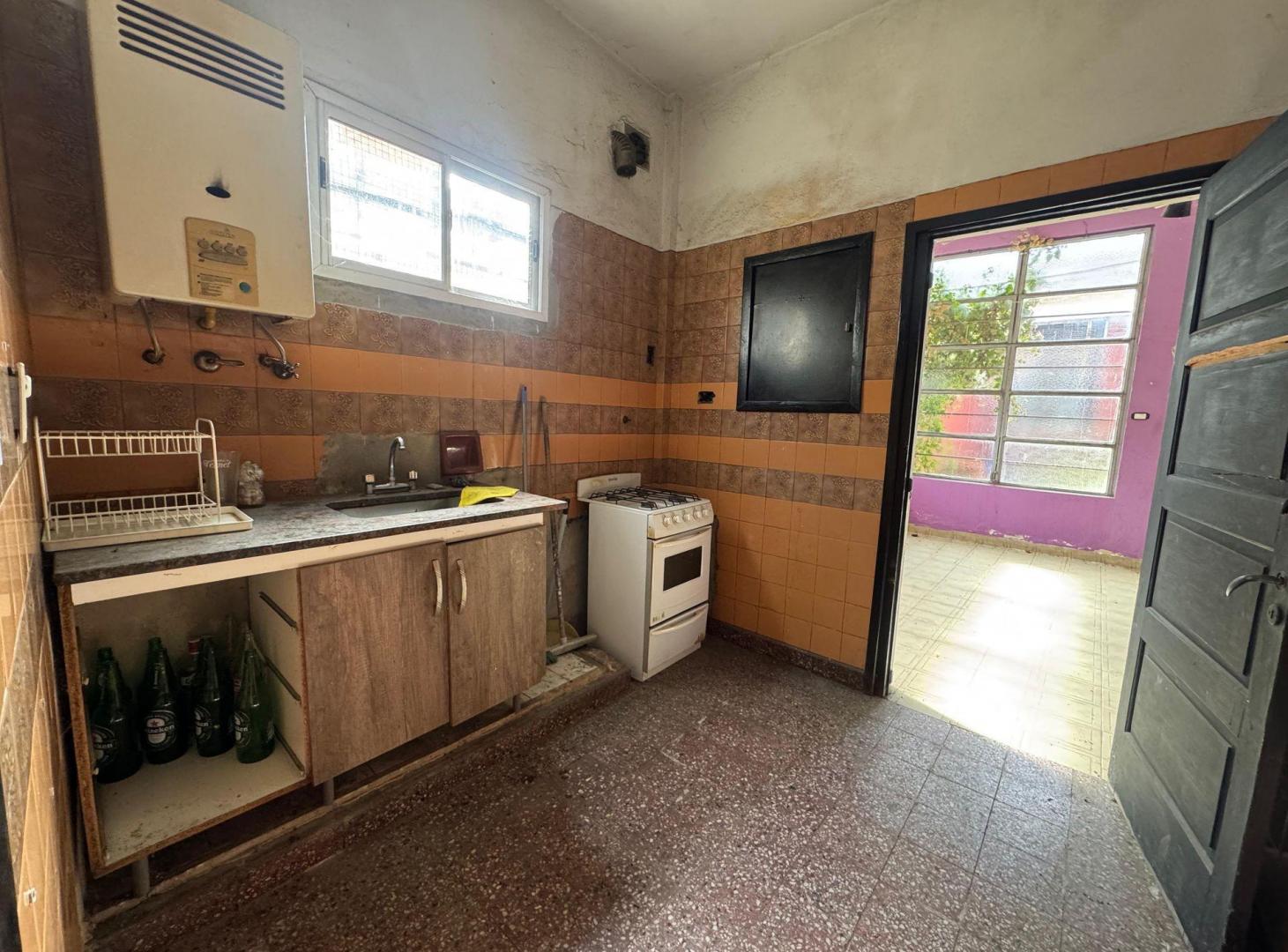 Foto de VENTA CASA DE 4 AMB Y GALPÓN AL FONDO EN POMPEYA, imagen 5