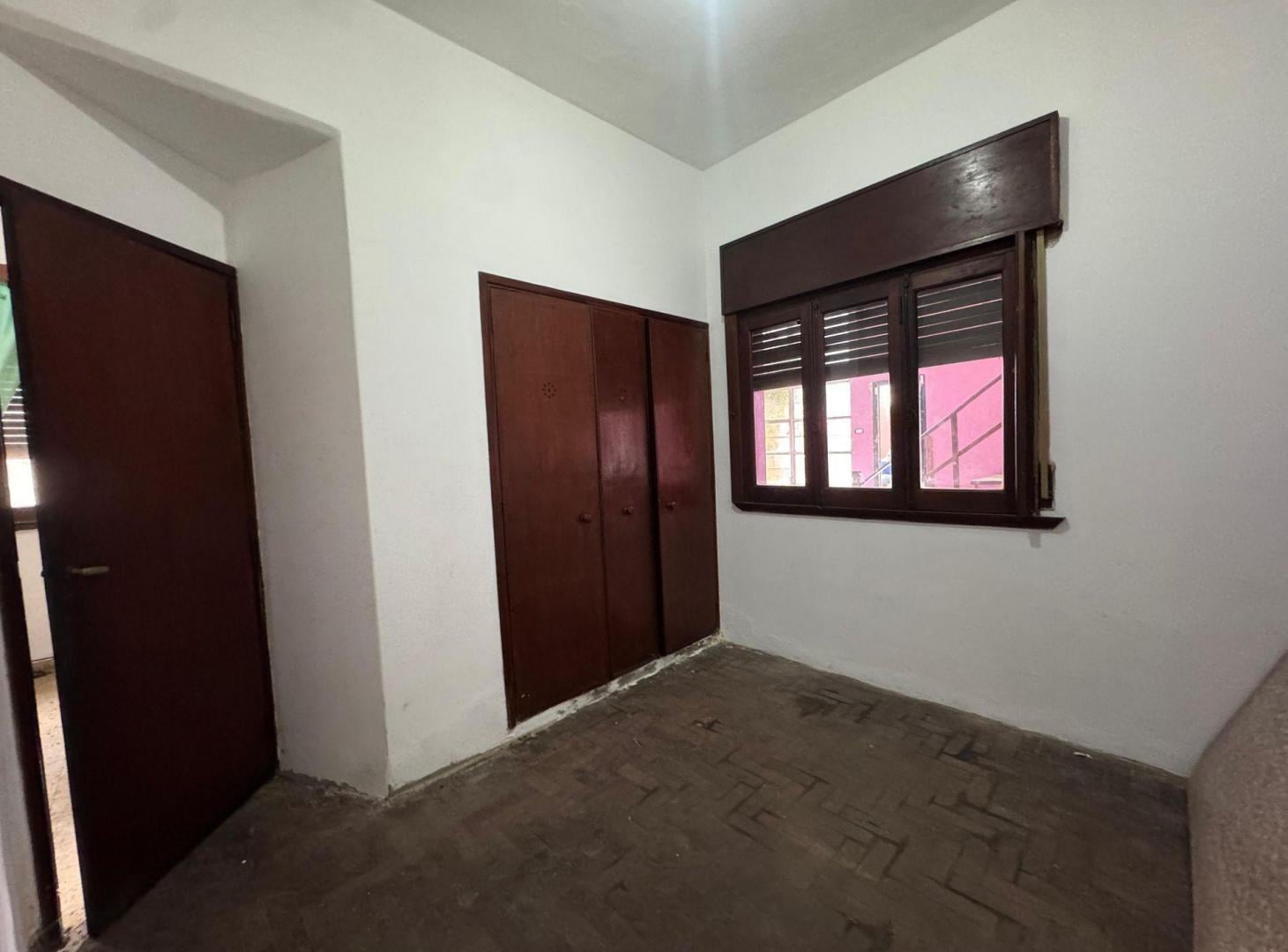 Foto de VENTA CASA DE 4 AMB Y GALPÓN AL FONDO EN POMPEYA, imagen 1