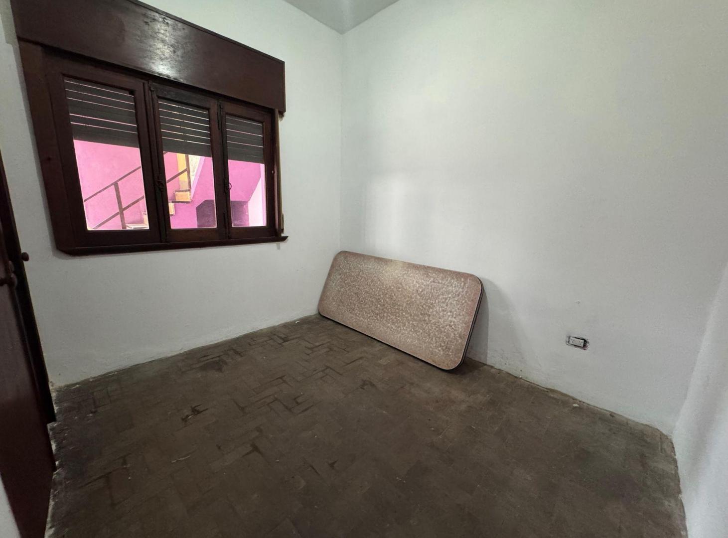 Foto de VENTA CASA DE 4 AMB Y GALPÓN AL FONDO EN POMPEYA, imagen 4