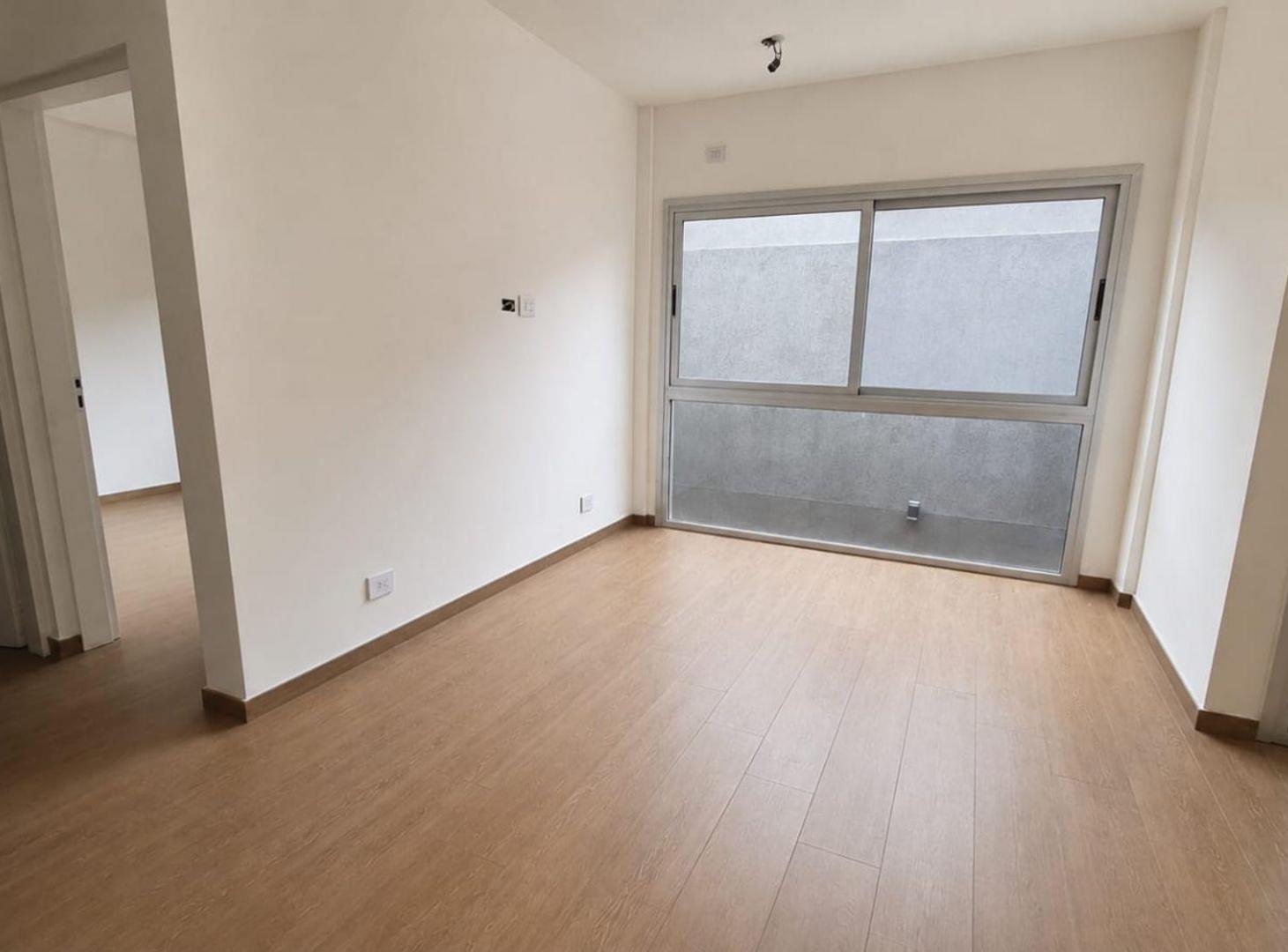 Foto de VENTA DEPARTAMENTO 2 AMBIENTES PARQUE CHACABUCO, imagen 2