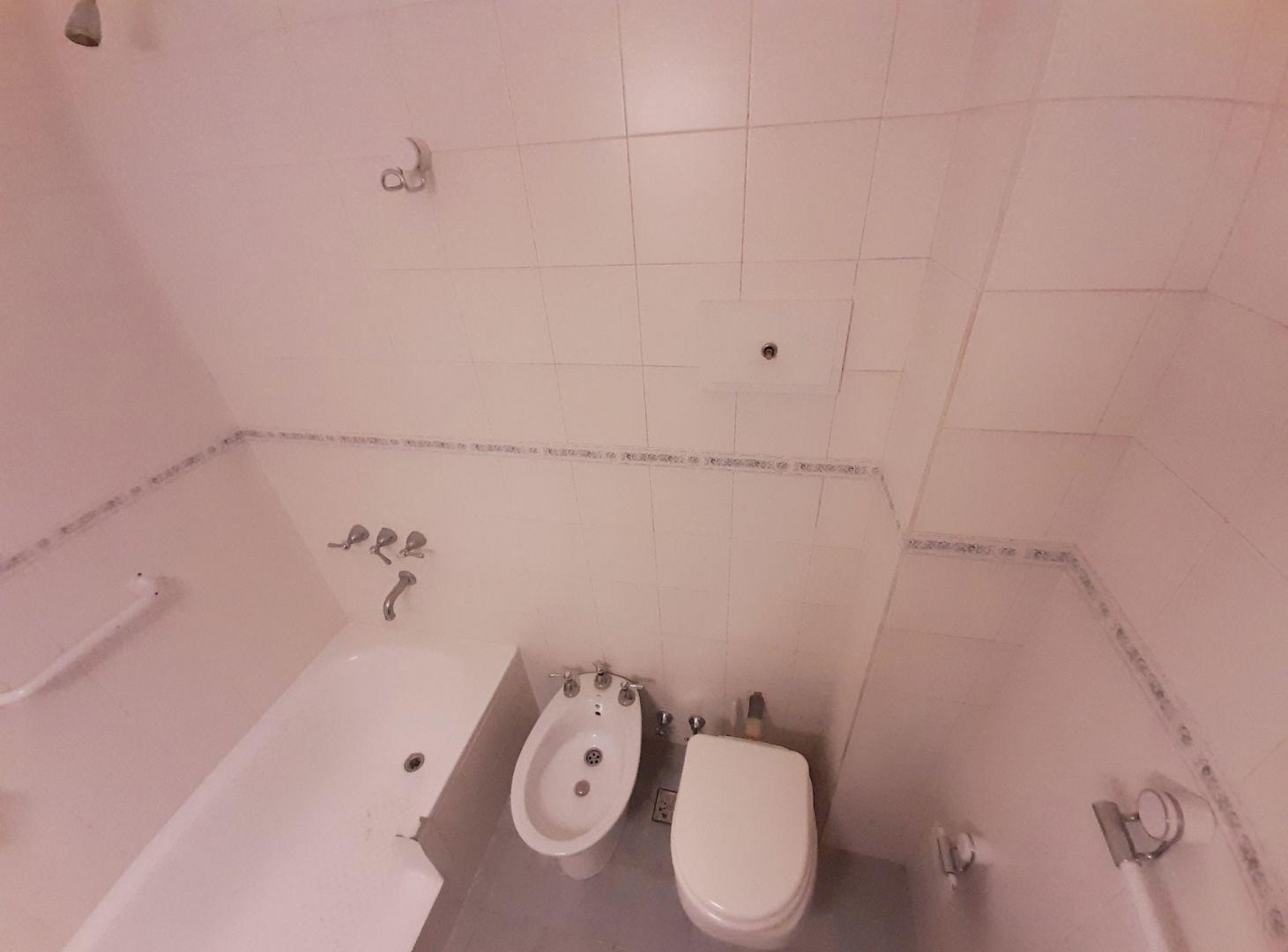 Foto de ALQUILER DEPARTAMENTO 4 AMBIENTES COLEGIALES, imagen 3