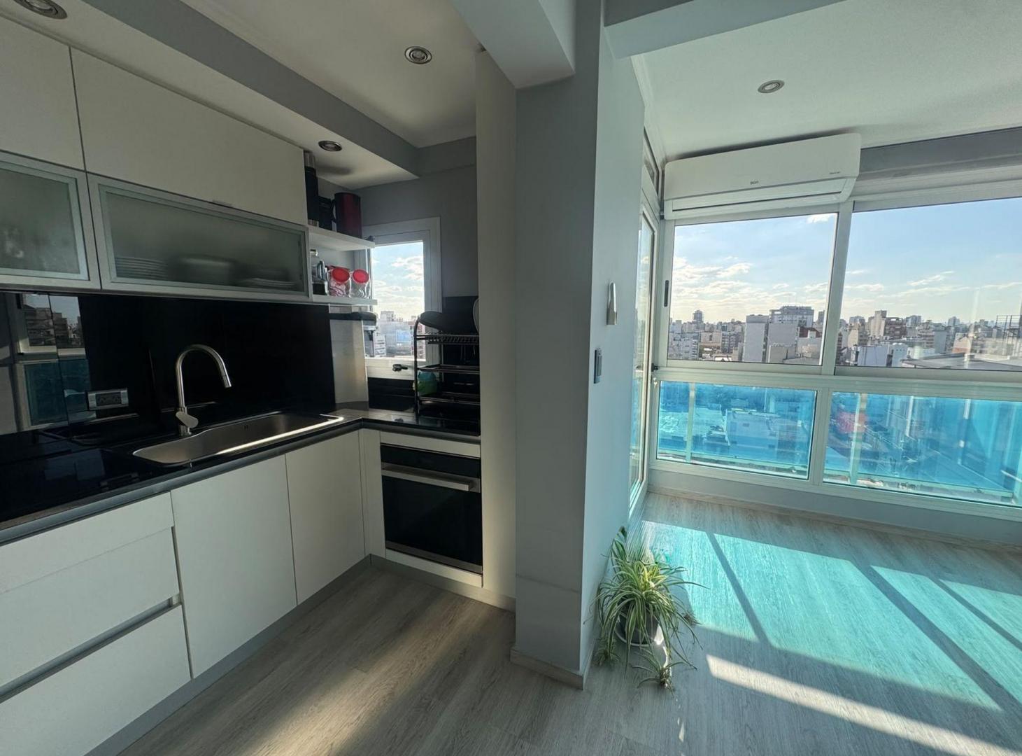 Foto de VENTA DEPARTAMENTO 4 AMBIENTES LANUS ESTE COCHERAS, imagen 3