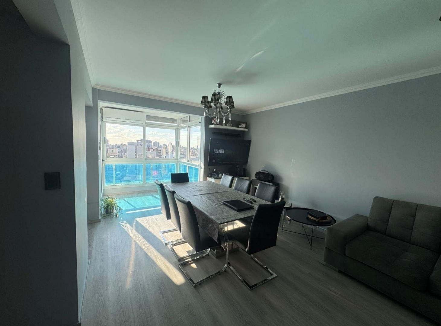 Foto de VENTA DEPARTAMENTO 4 AMBIENTES LANUS ESTE COCHERAS, imagen 1