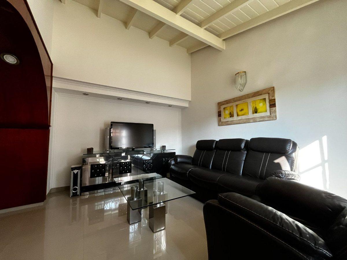 Foto de CASA 4 AMBIENTES CON QUINCHO Y PILETA CIUDAD EVITA, imagen 1