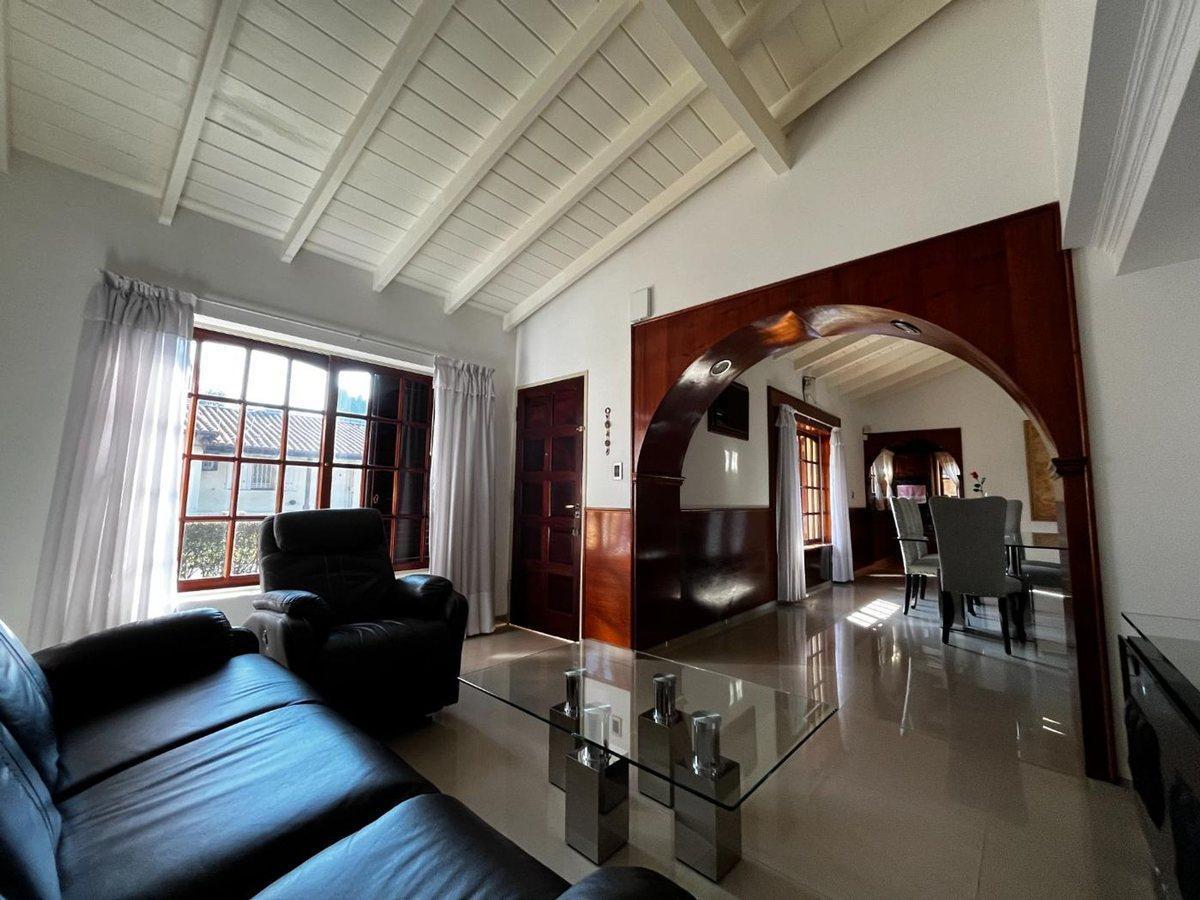 Foto de CASA 4 AMBIENTES CON QUINCHO Y PILETA CIUDAD EVITA, imagen 4