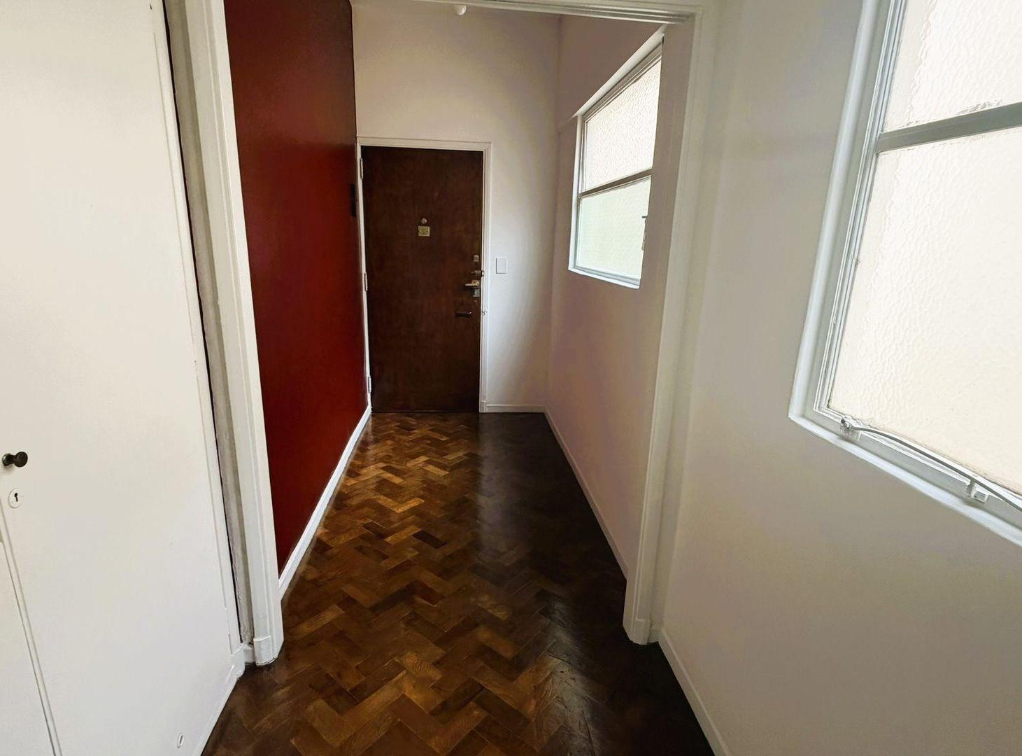 Foto de VENTA DEPARTAMENTO 2 AMB CONSTITUCION REFACCIONADO, imagen 3