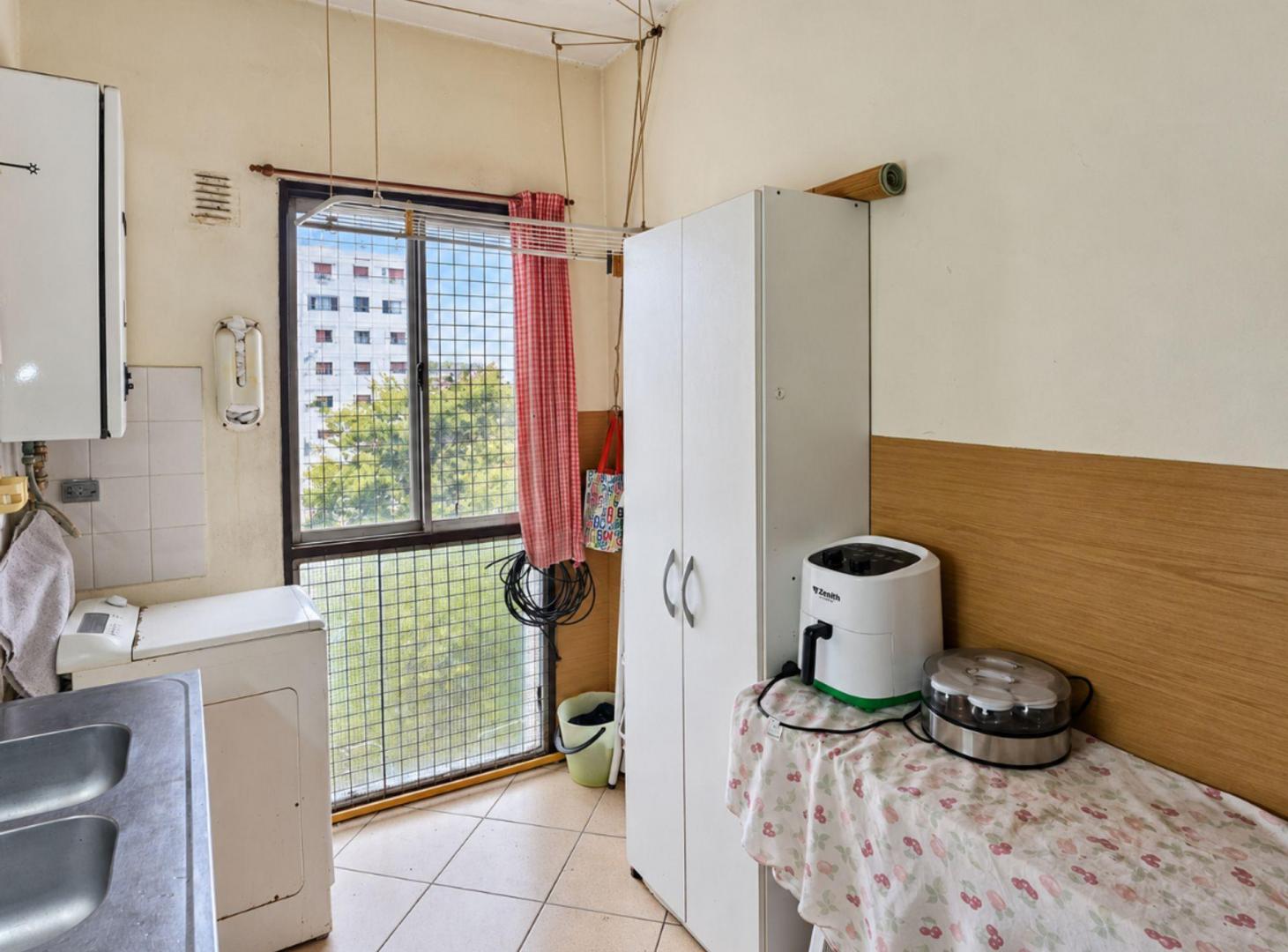 Foto de VENTA DEPARTAMENTO 4 AMBIENTES WILDE GUARDA COCHE, imagen 4