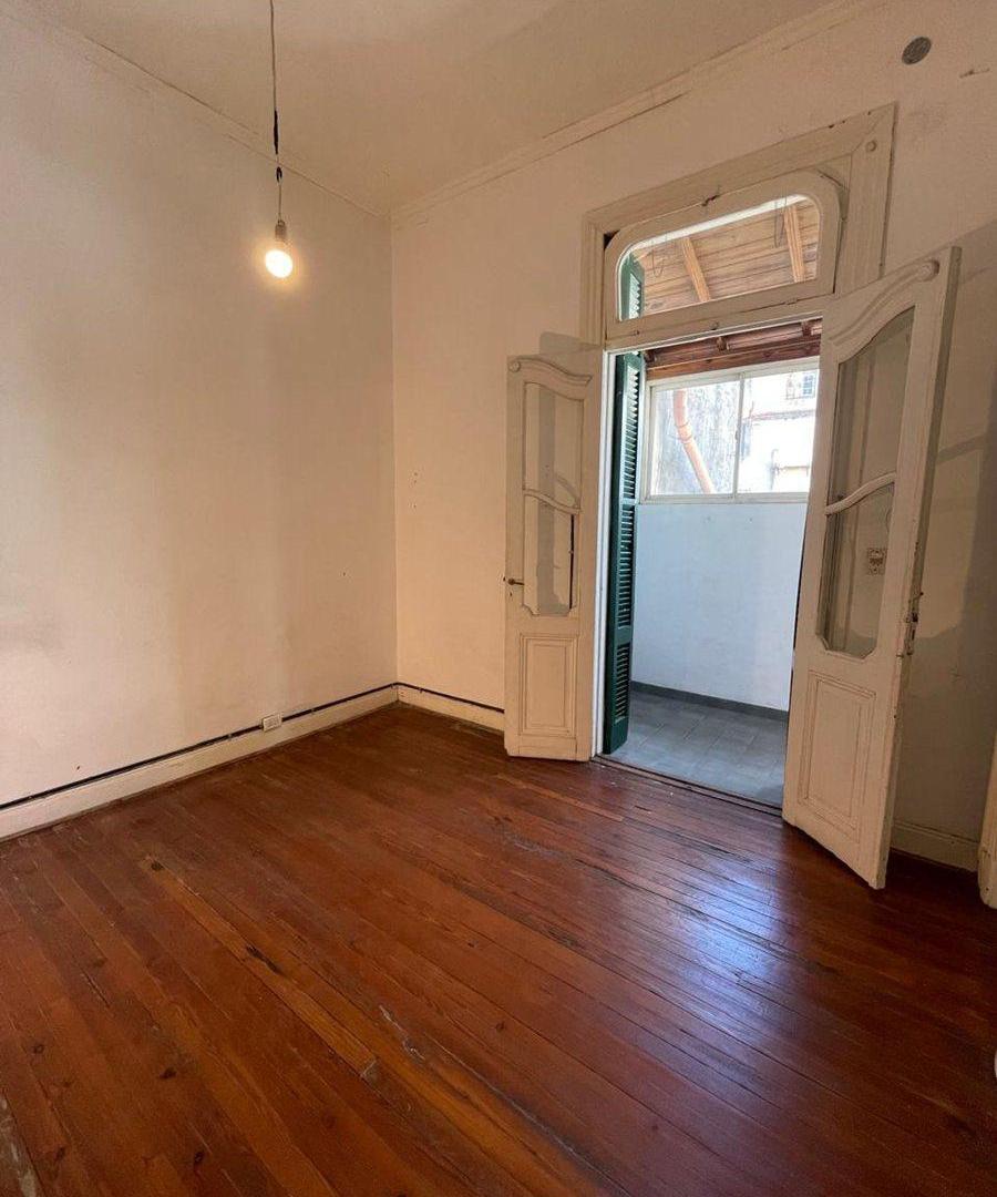 Foto de VENTA PH 4 AMBIENTES EN SAN CRISTOBAL SIN EXPENSAS, imagen 1