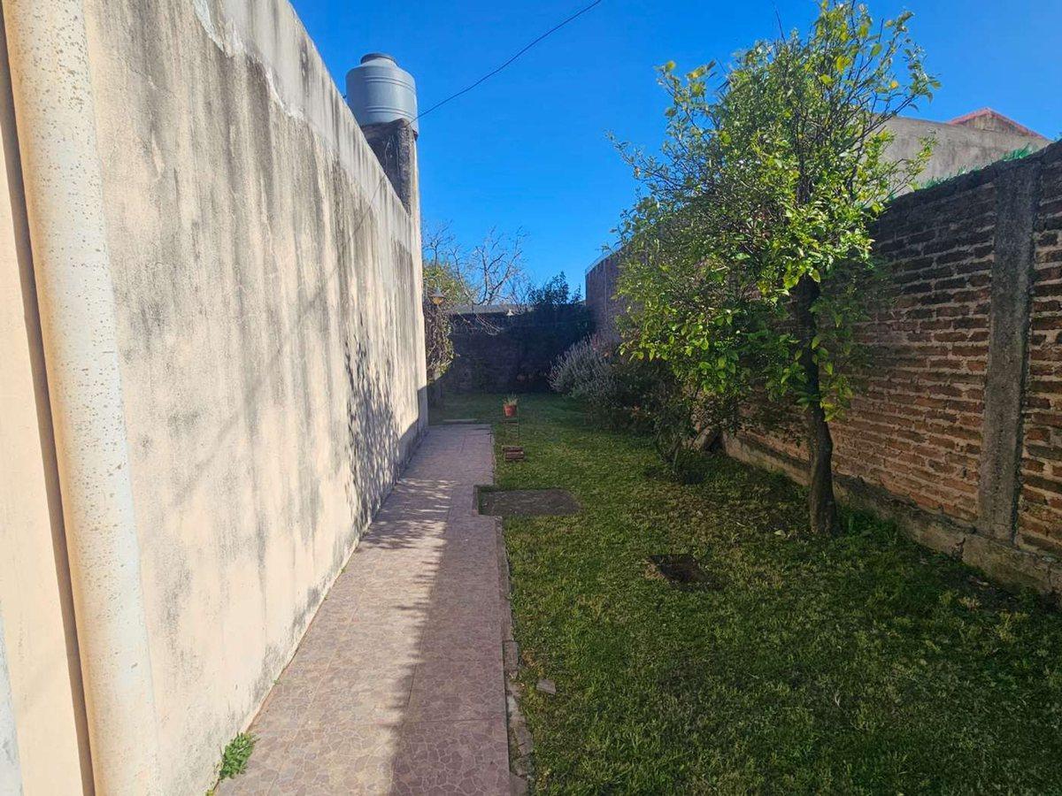 Foto de VENTA CASA 3 AMBIENTES EN GONZALEZ CATAN, imagen 5