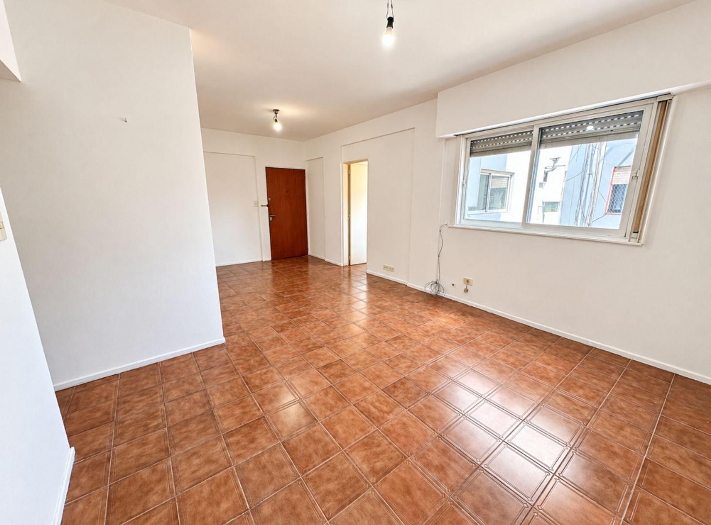 Foto de VENTA DEPTO DE 2 AMBIENTES CON BALCÓN AL FRENTE, imagen 3
