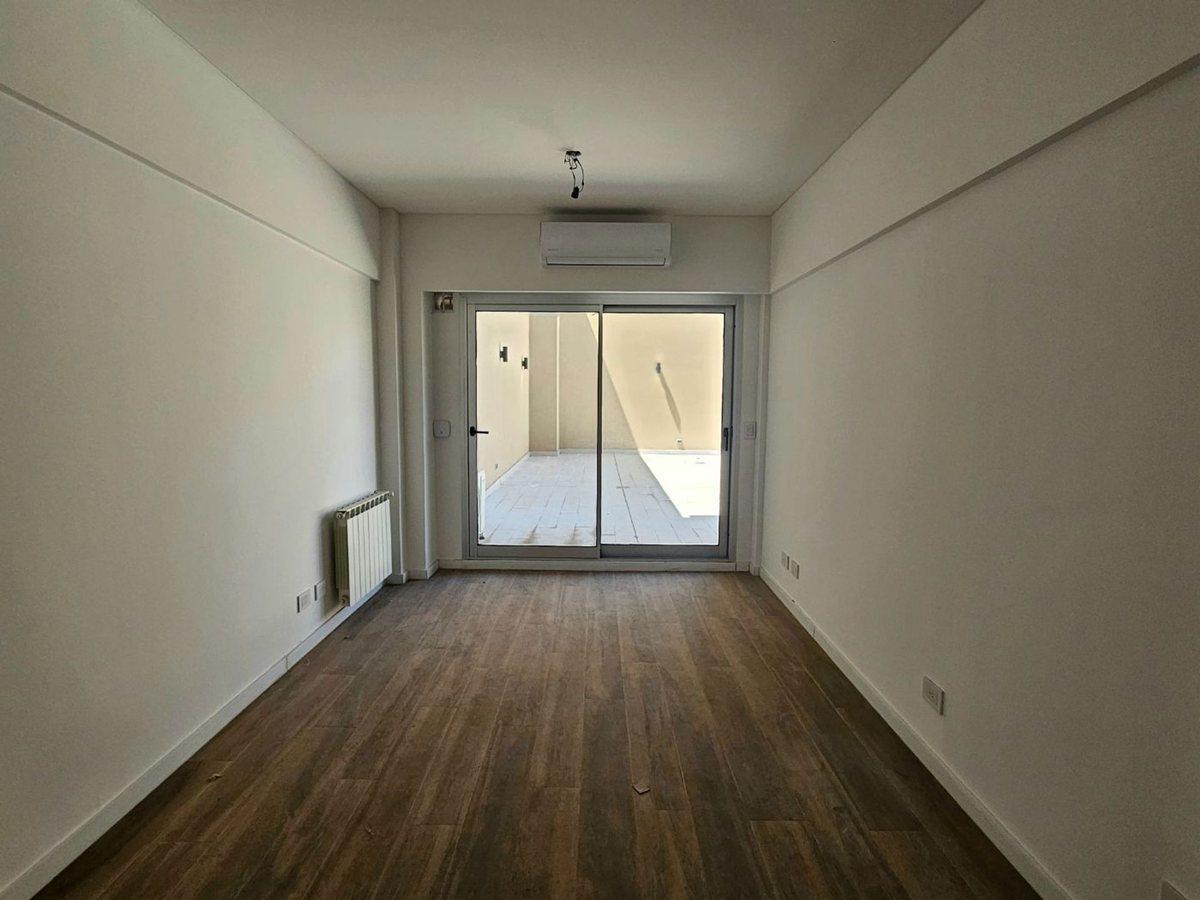 Foto de VENTA DEPTO 2 AMBIENTES CON PATIO Y COCHERA NUÑEZ, imagen 4