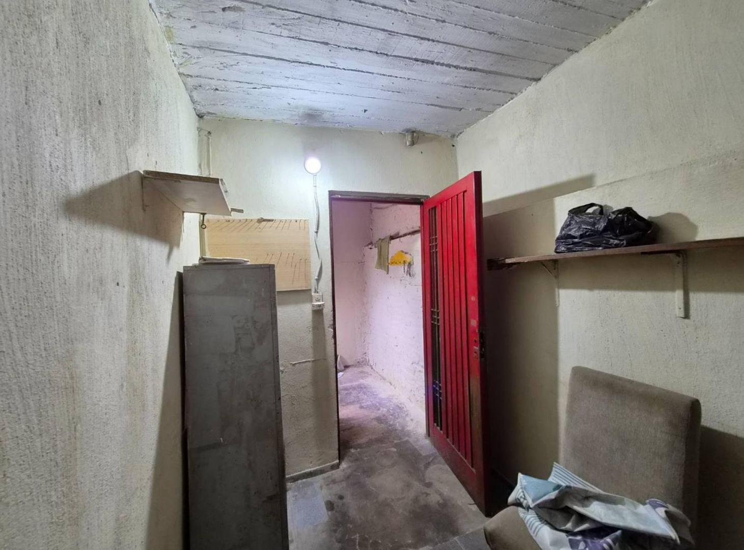 Foto de Venta Galpón de 285 mts en esquina Lomas del mirad, imagen 3