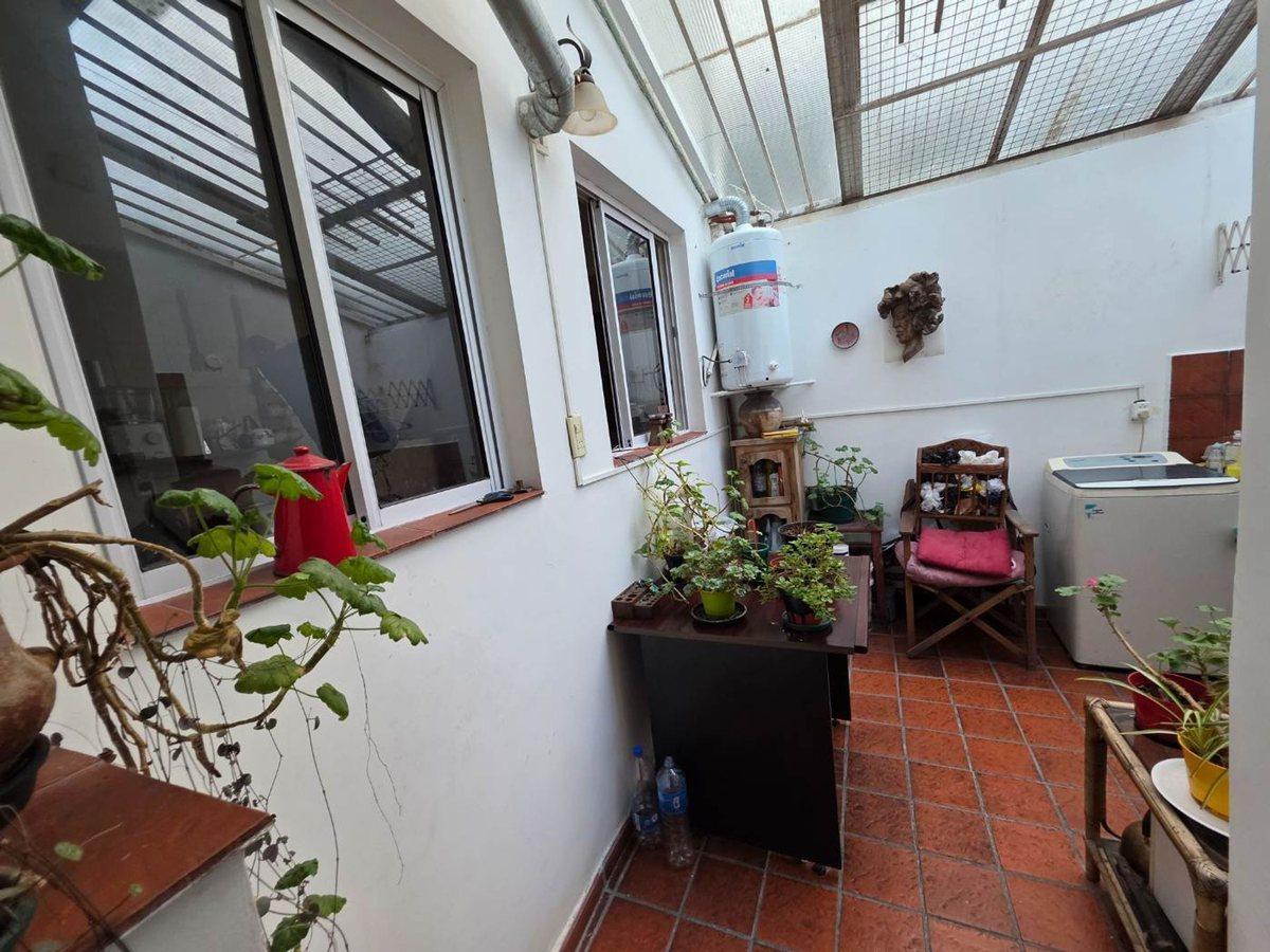 Foto de Venta PH 4 ambientes patio terraza Monte Castro, imagen 4