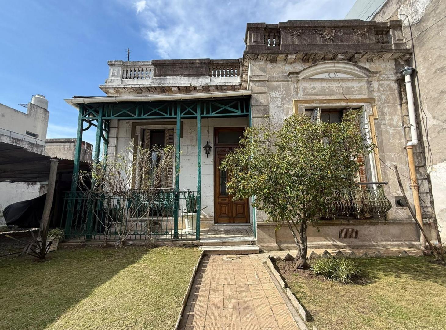 Foto de LOTE CON VIVIENDA 4 AMB. EN VILLA LUGANO 896 M2, imagen 5