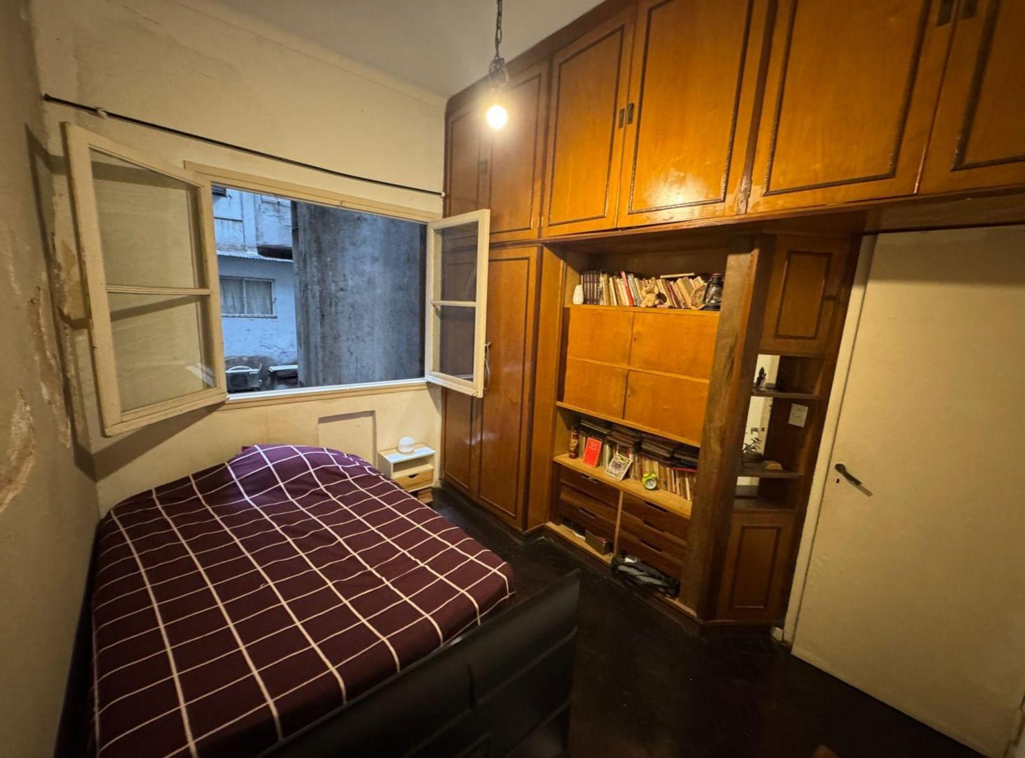 Foto de VENTA DEPARTAMENTO TRES AMBIENTES DEPEN MONSERRAT, imagen 4