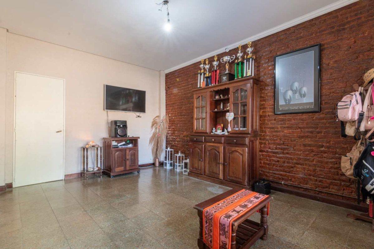 Foto de VENTA CASA 3 AMBIENTES JOSÉ LEÓN SUÁREZ, imagen 4