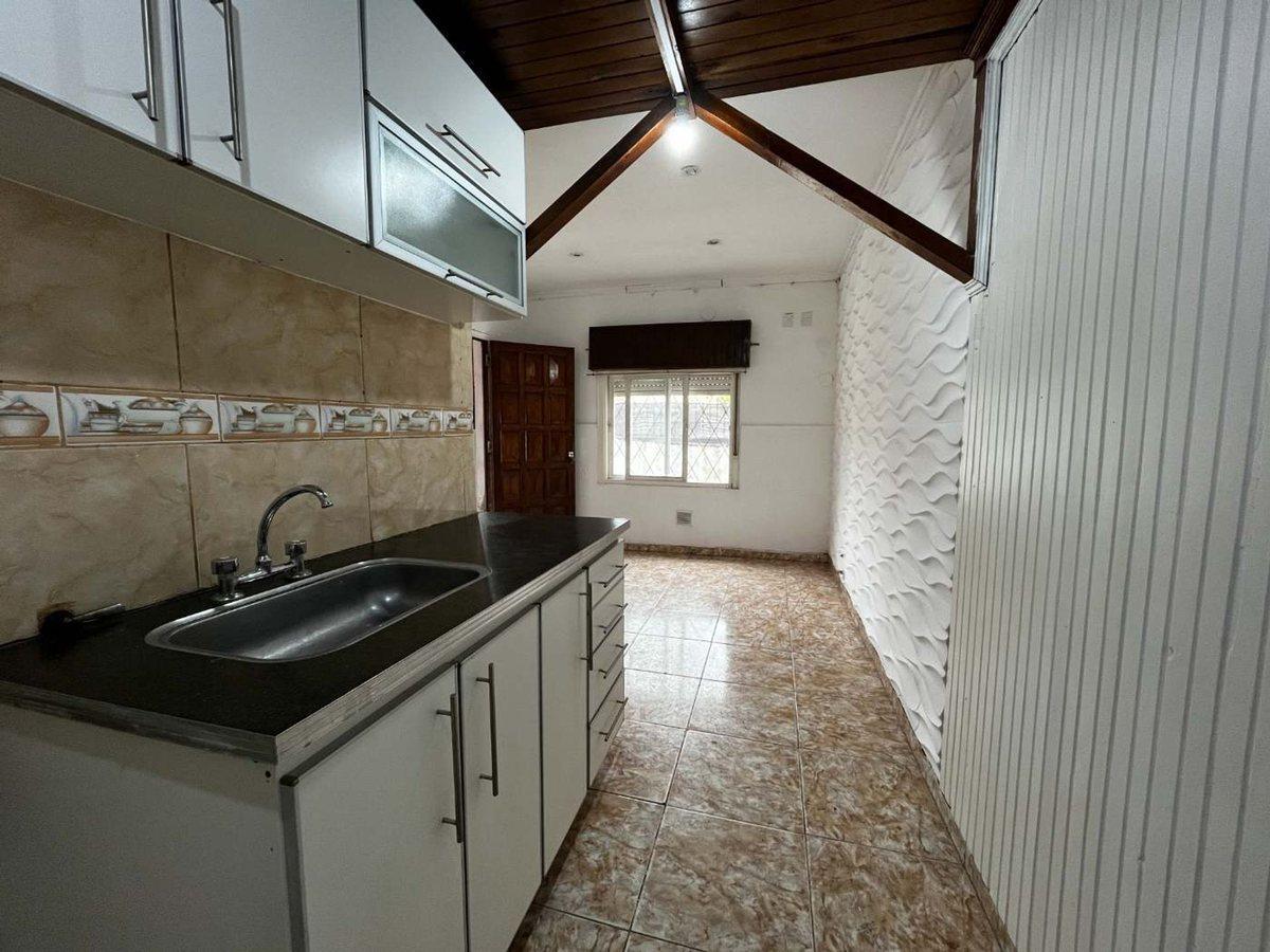 Foto de VENTA PH 4 AMBIENTES EN QUILMES CON COCHERA, imagen 2