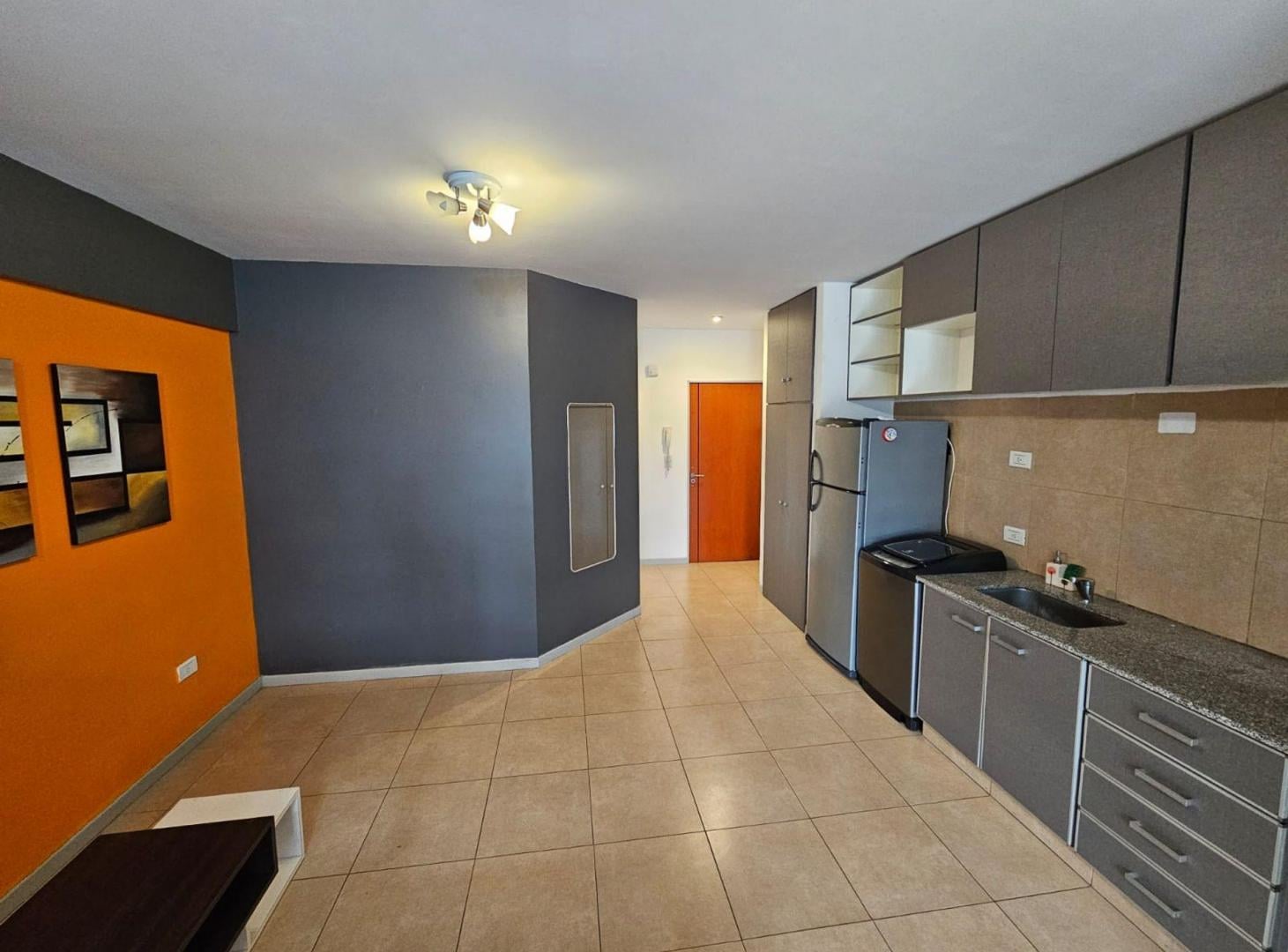 Foto de VENTA MONOAMBIENTE CON COCHERA AMUEBLADO BALVANERA, imagen 2