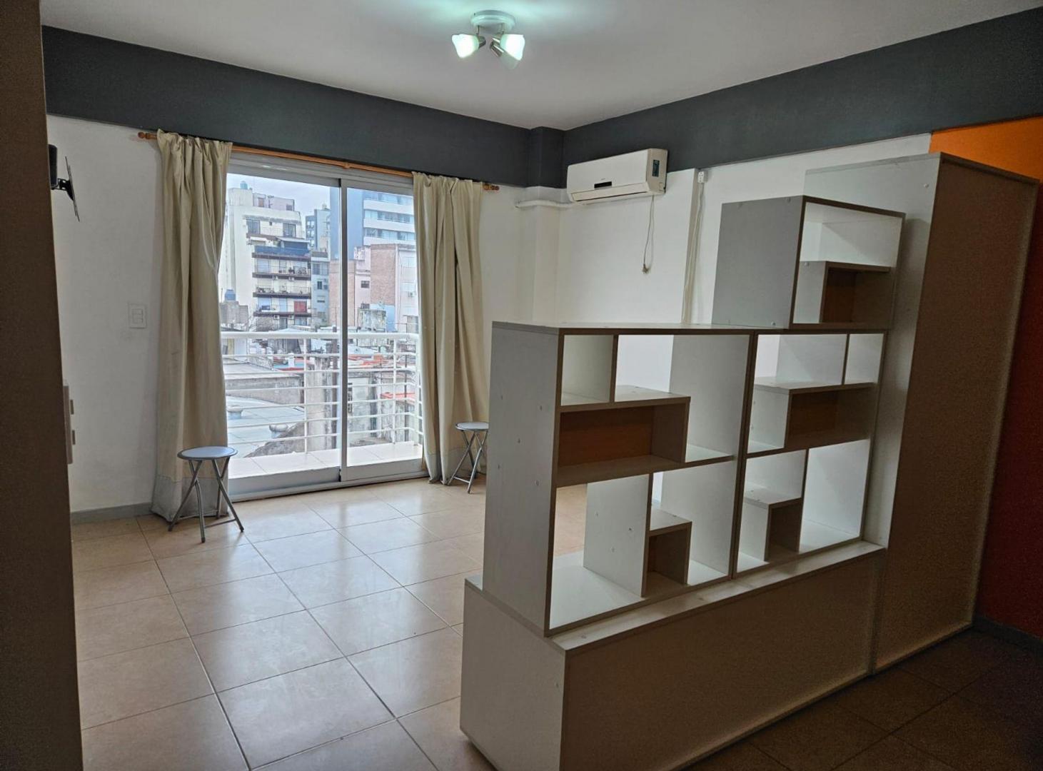 Foto de VENTA MONOAMBIENTE CON COCHERA AMUEBLADO BALVANERA, imagen 3