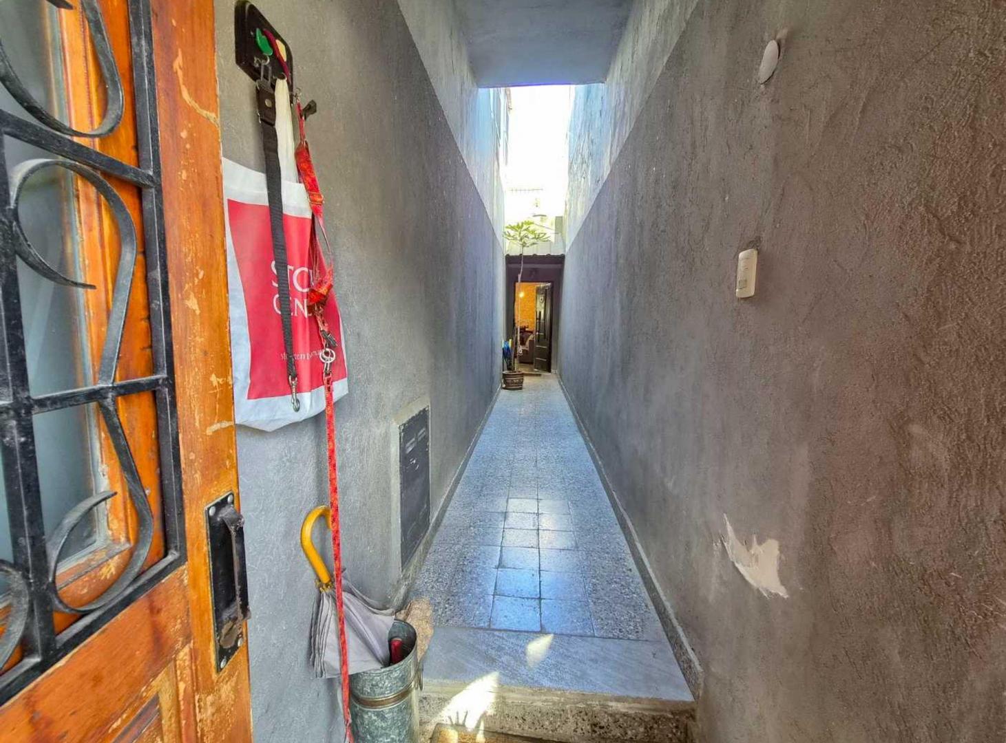 Foto de Venta PH planta baja 4 amb jardín quincho Liniers, imagen 2