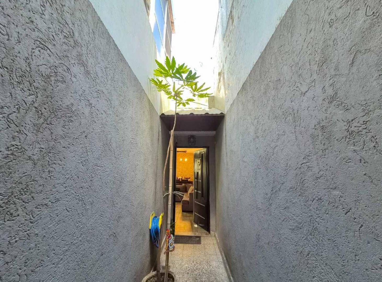 Foto de Venta PH planta baja 4 amb jardín quincho Liniers, imagen 3