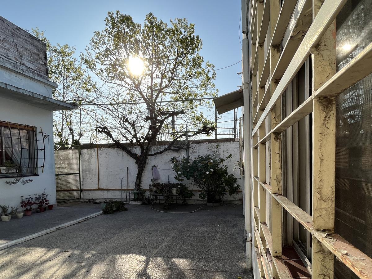 Venta - Casa Al Frente - 3 Ambientes - Lanus Este 3