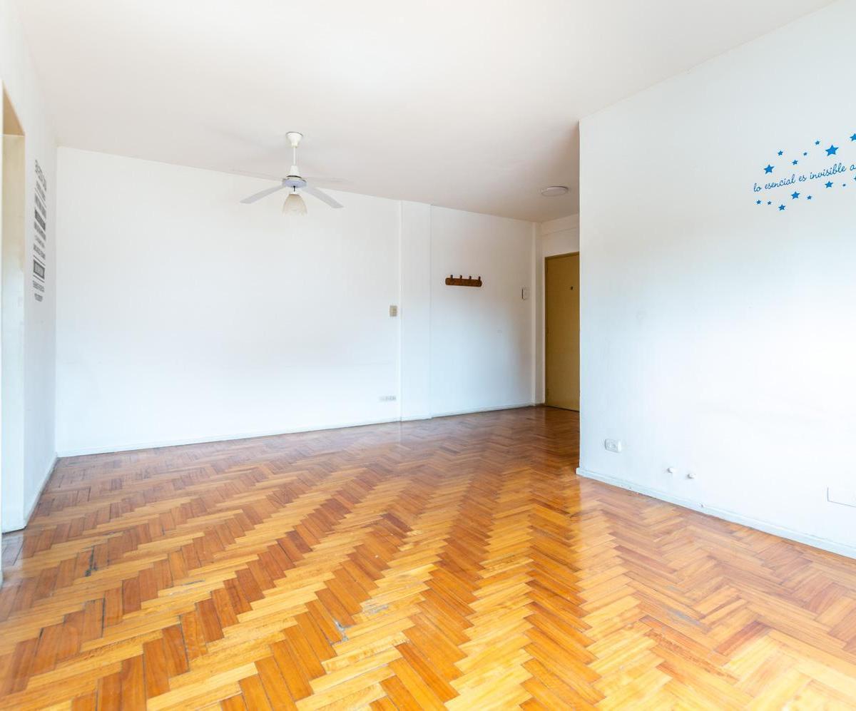 Departamento en Venta Monoambiente en Monte Castro 5