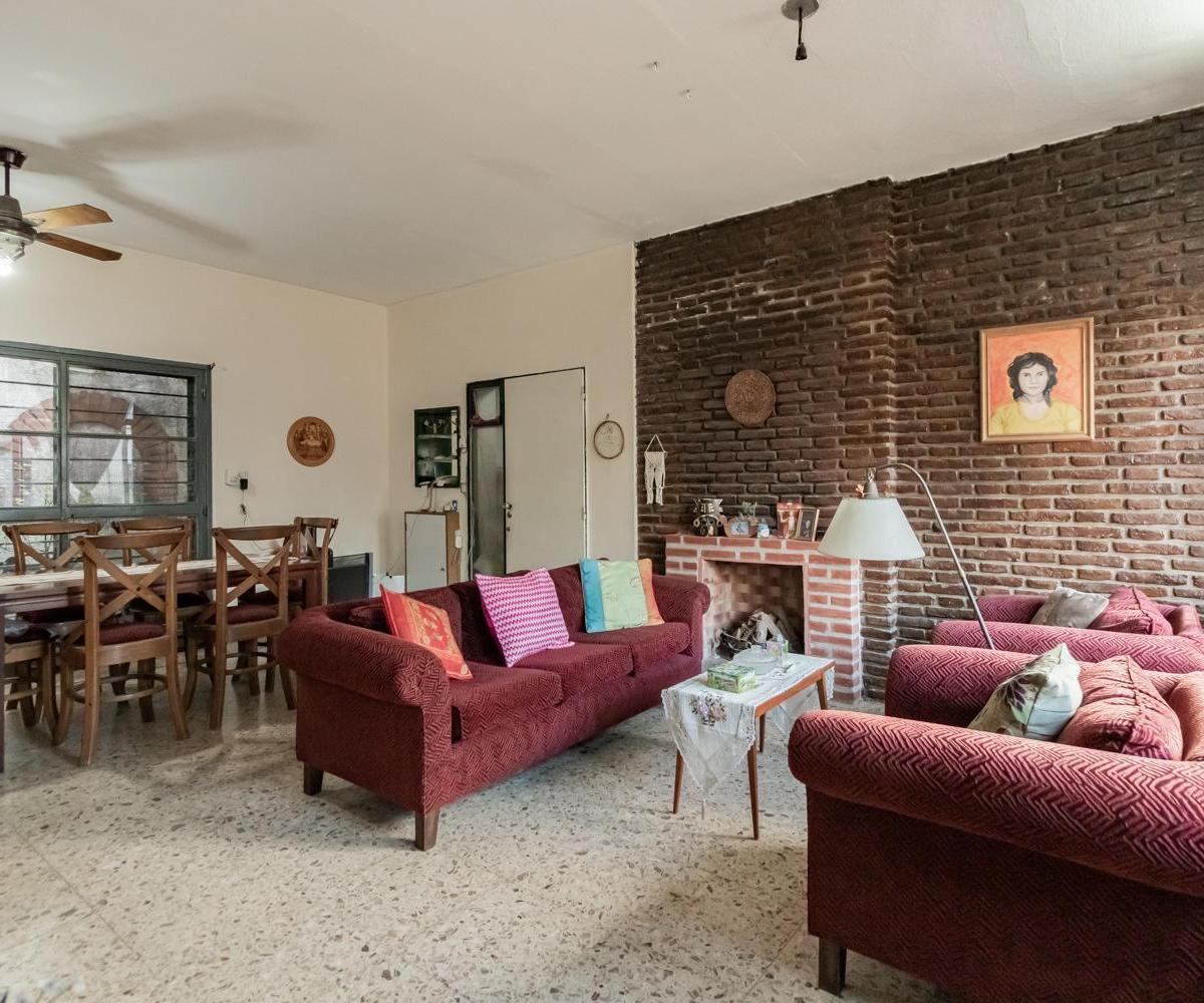 Venta PH - 4 Ambientes - con Cochera - Sin Expensas - Barrio San Andres 3