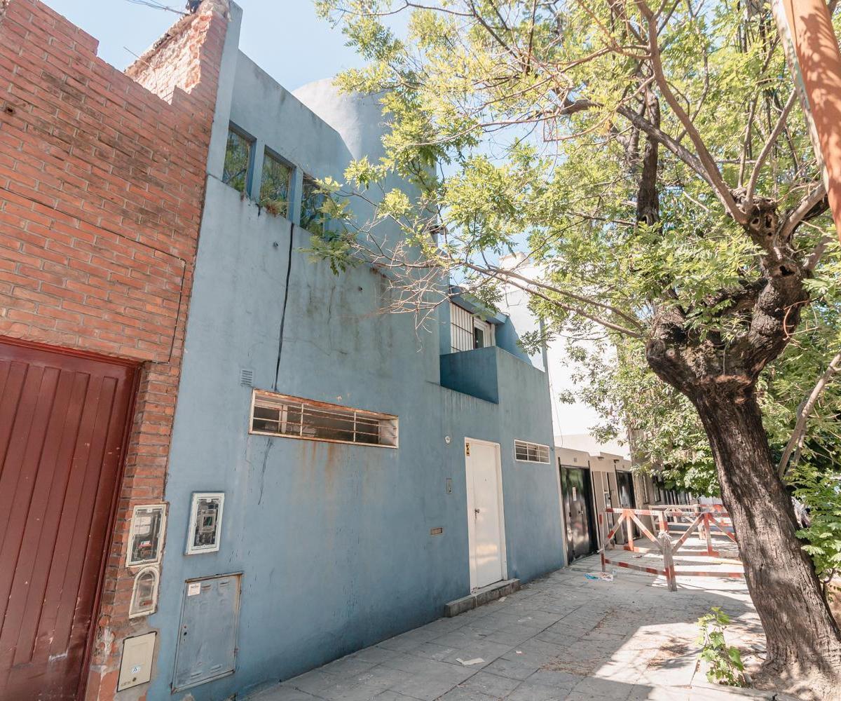 Estudio de Grabación, 6 Ambientes en Coghlan, Lote Propio. 2
