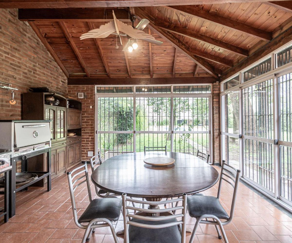 Quinta con Pileta en Barrio Parque Gaona, Moreno 3