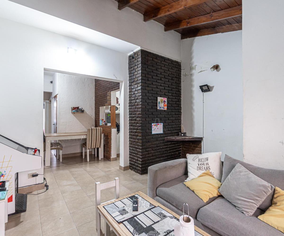 Casa, PH en Planta Baja 3 Ambientes, Parque, Quincho, Cochera Cubierta 4