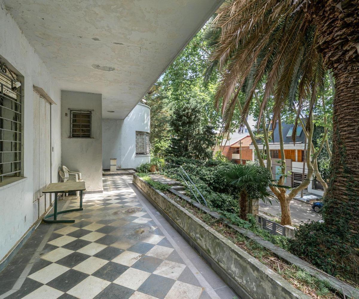 Casa Sobre Terreno de 2000 m² en Vicente Lopez 2