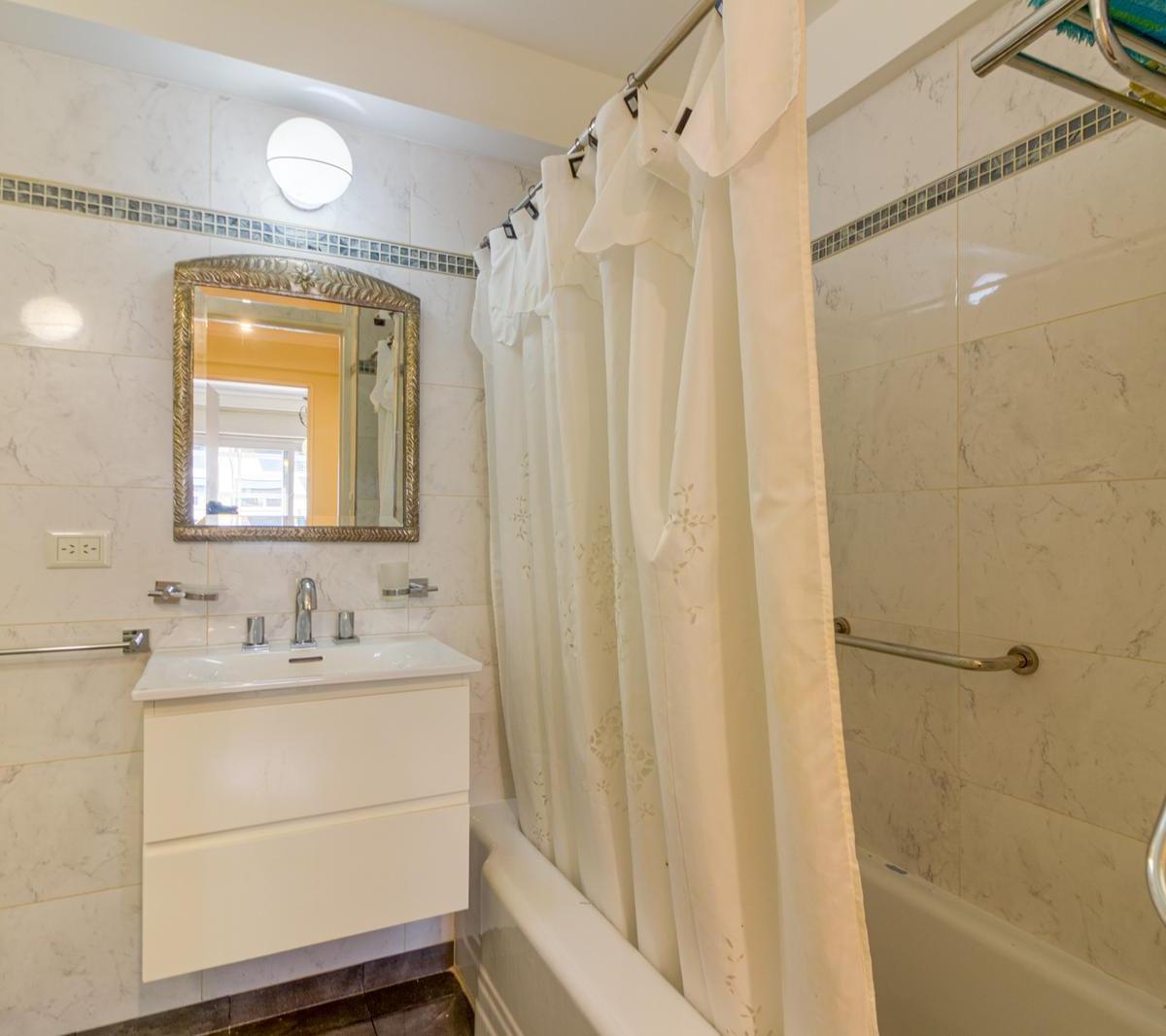 4 Ambientes Venta Recoleta con Cochera 2