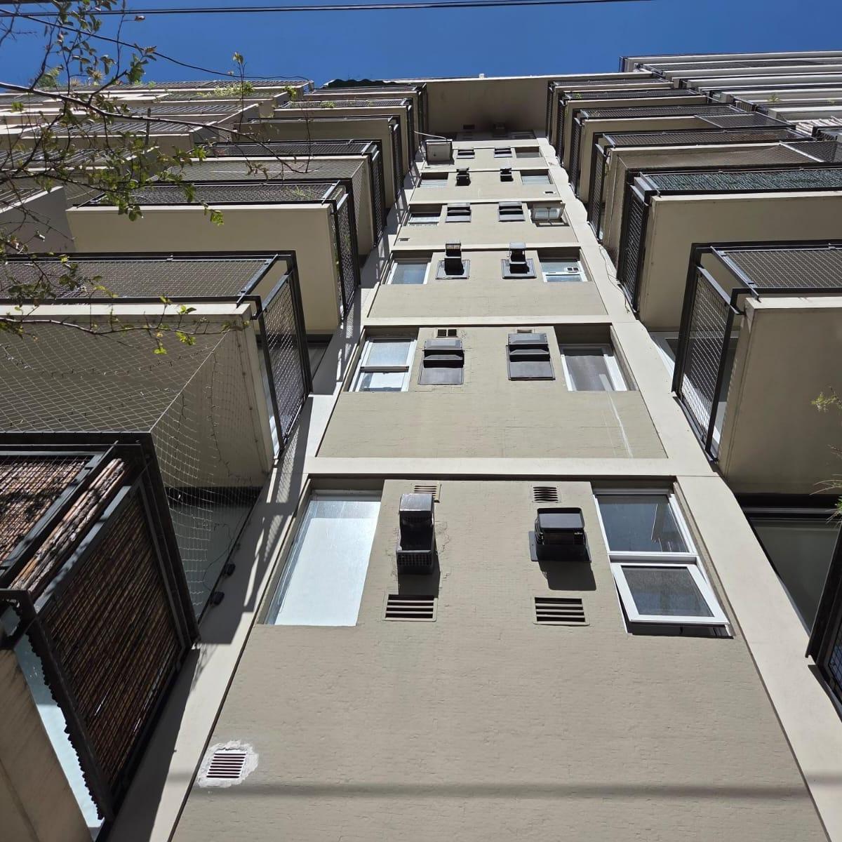 Departamento en Venta. Oportunidad a m del Hospital Fernandez 2