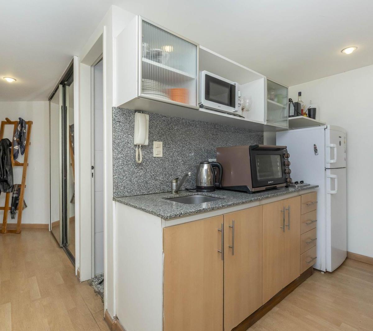 Venta Departamento Monoambiente con Balcon, Recoleta 5