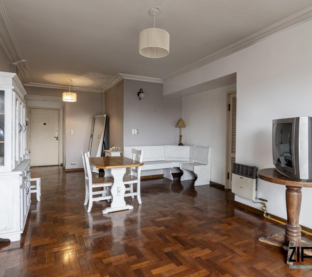 Venta Departamento 3 Amb con Dependencia o Escritorio en Parque Chacabuco 2