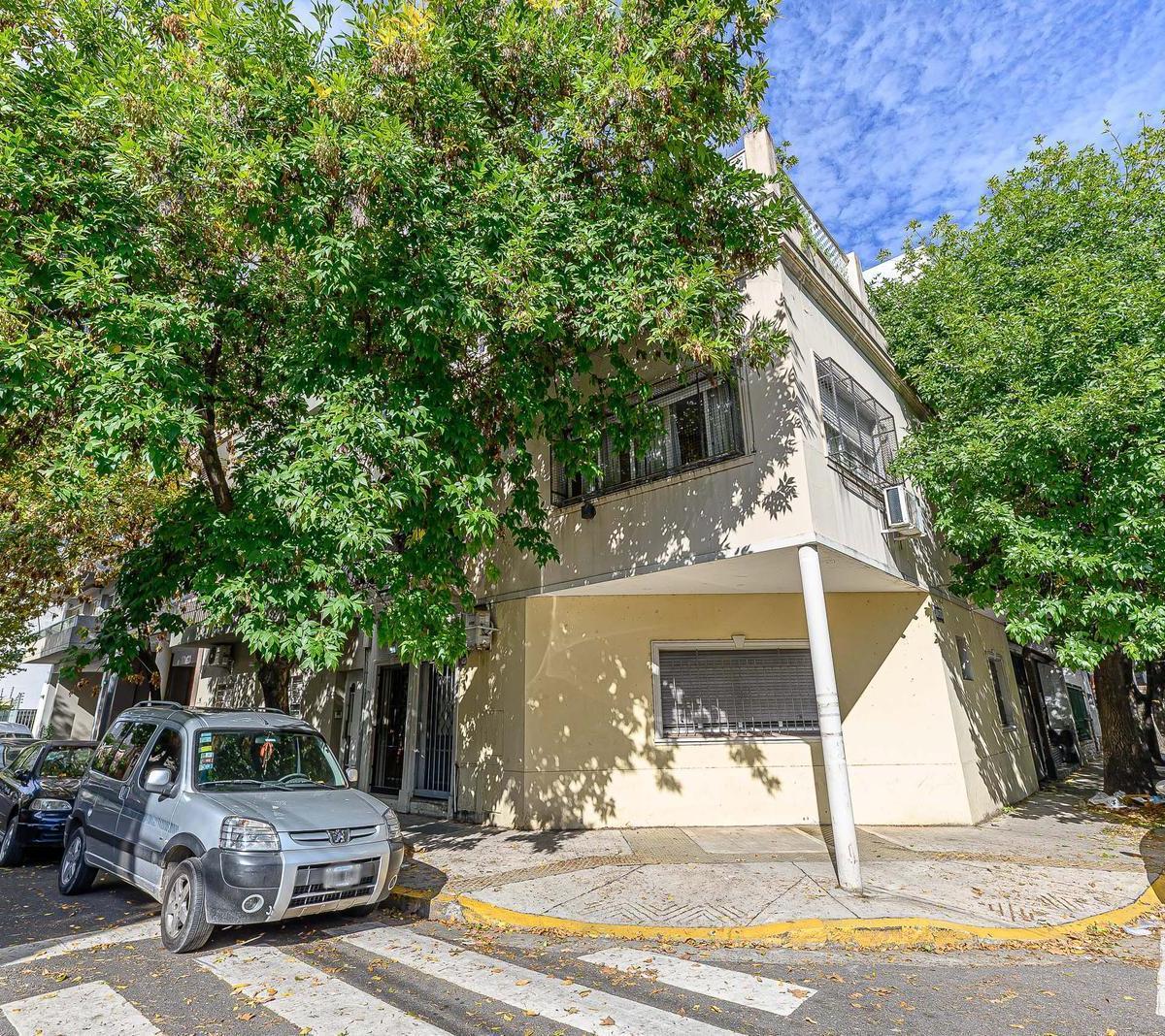 Venta PH. 4 Amb. Entrada Independiente. Sin Expensas. Terraza. Saavedra 3