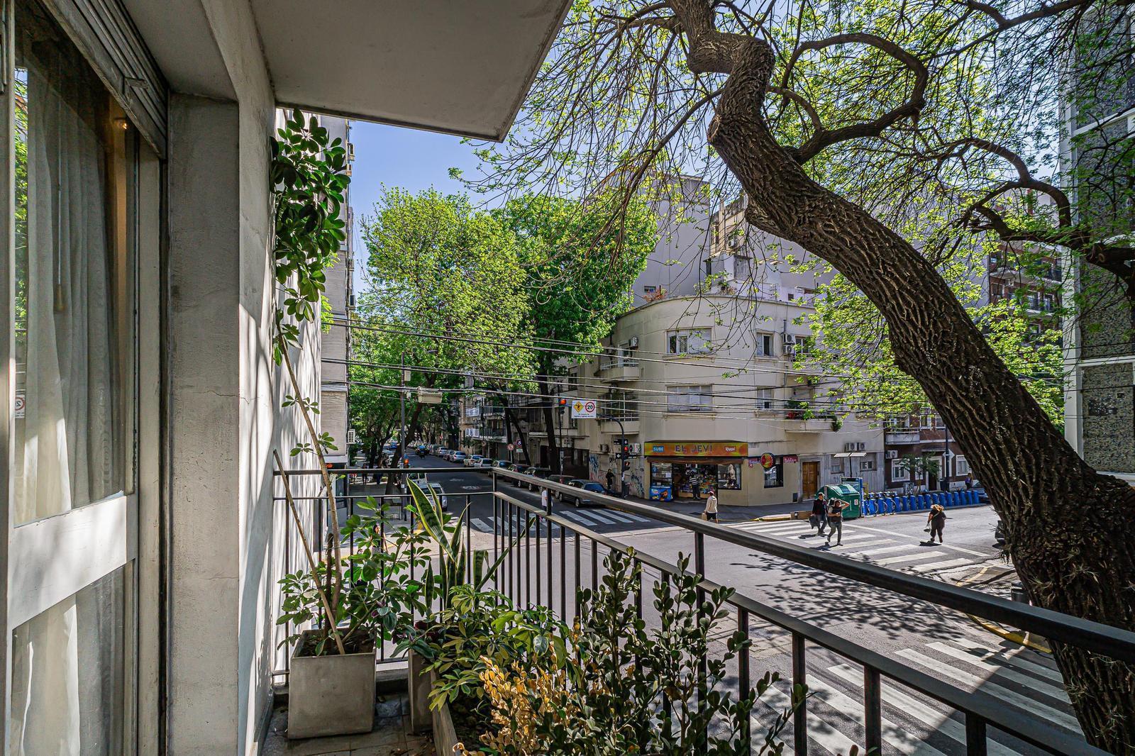 Departamento en venta de cuatro ambientes más dependencia en Palermo