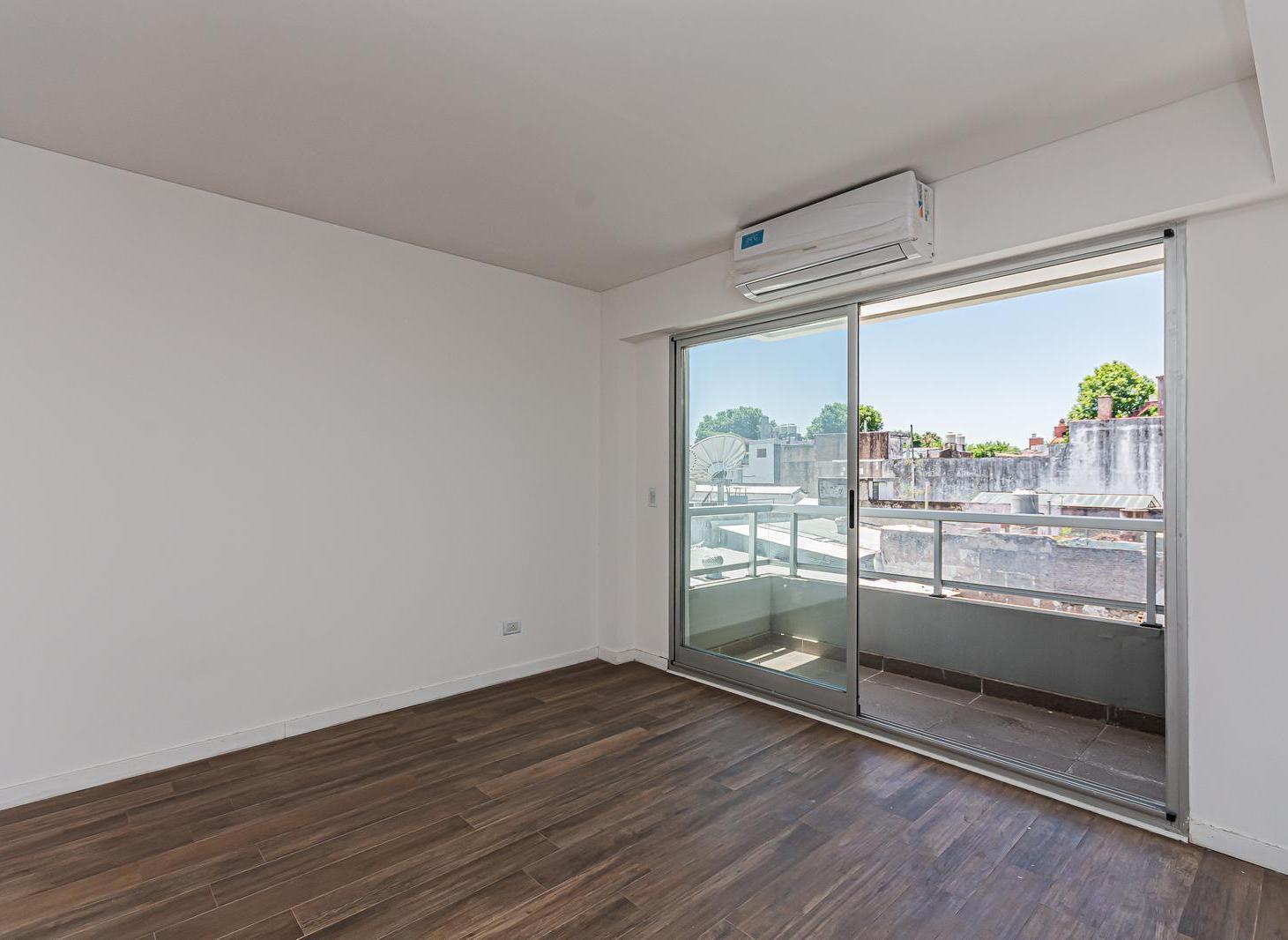 Venta Departamento de 2 amb a Estrenar balcón Amenities en Parque Patricios.