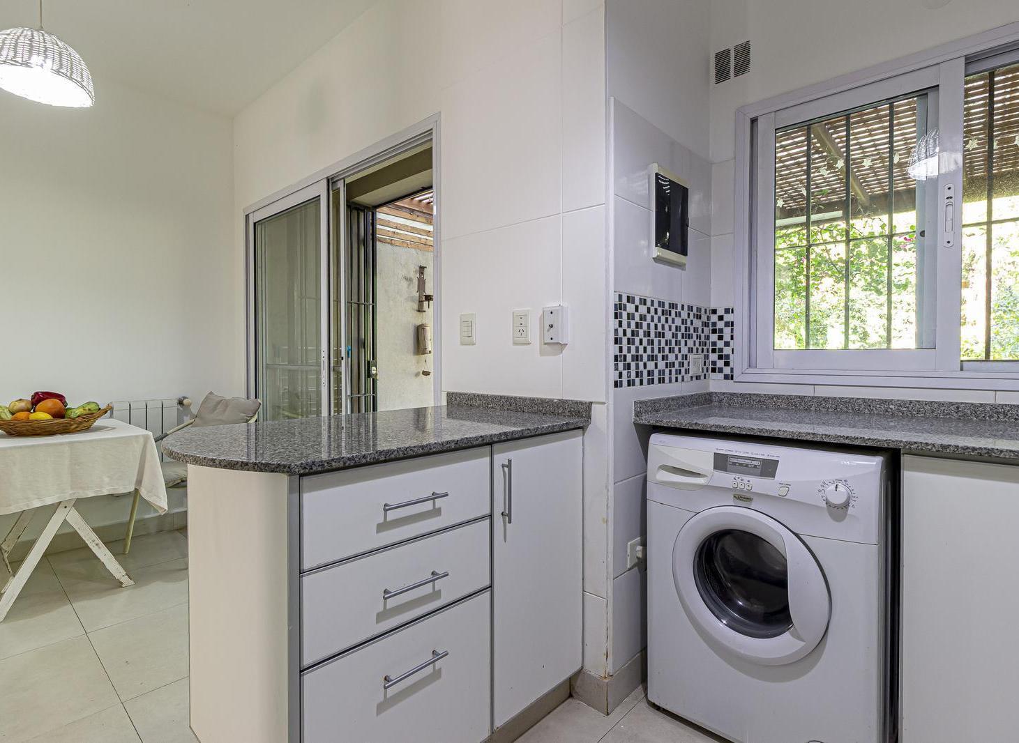 Triplex en venta 4 ambientes con jardín en complejo Villa La Condesa, Tigre!!!