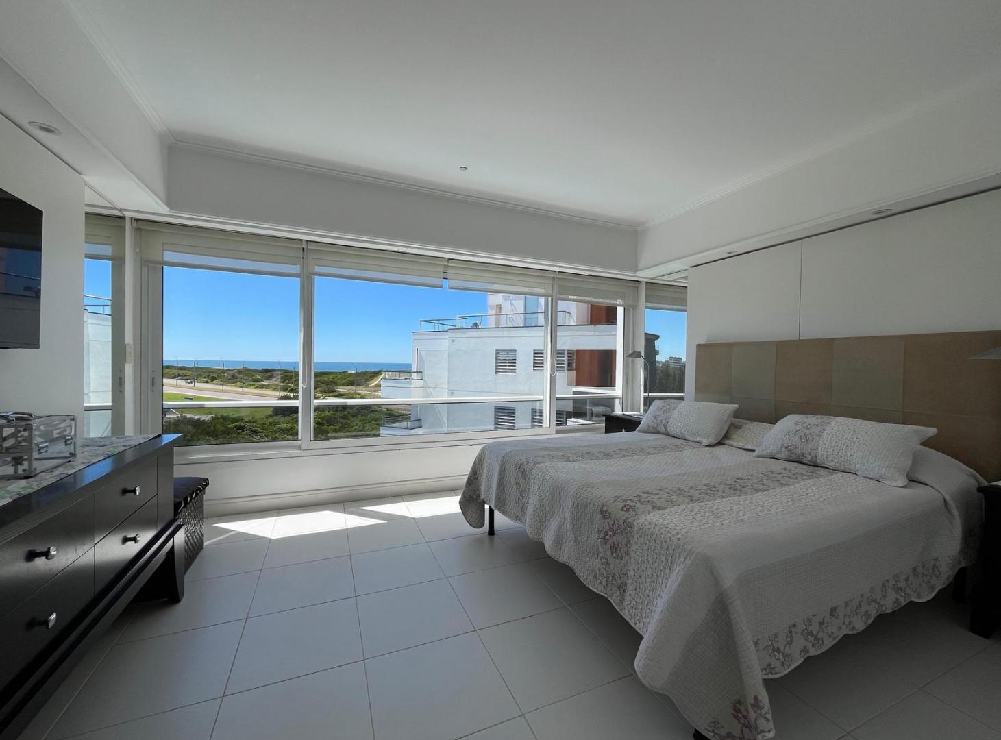 Venta excelente Penthouse en Pta del Este