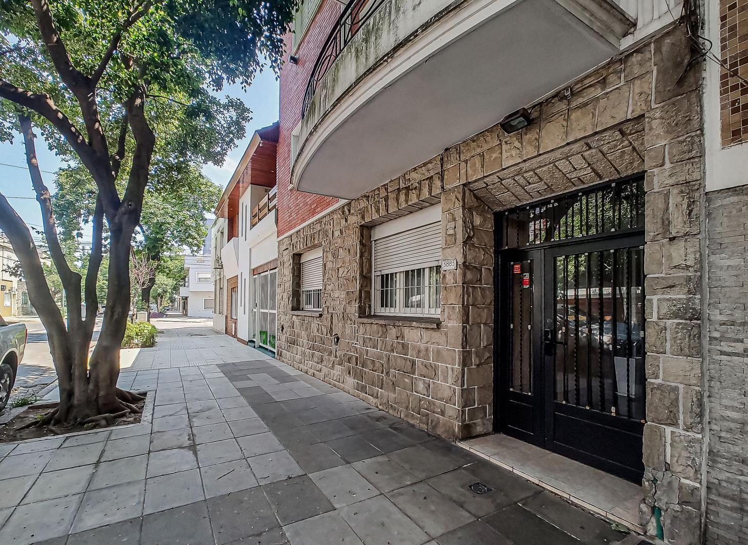 VENTA DEPTO VILLA DEVOTO 2 AMBIENTES 3ER PISO POR ESCALERA BAJAS EXPENSAS