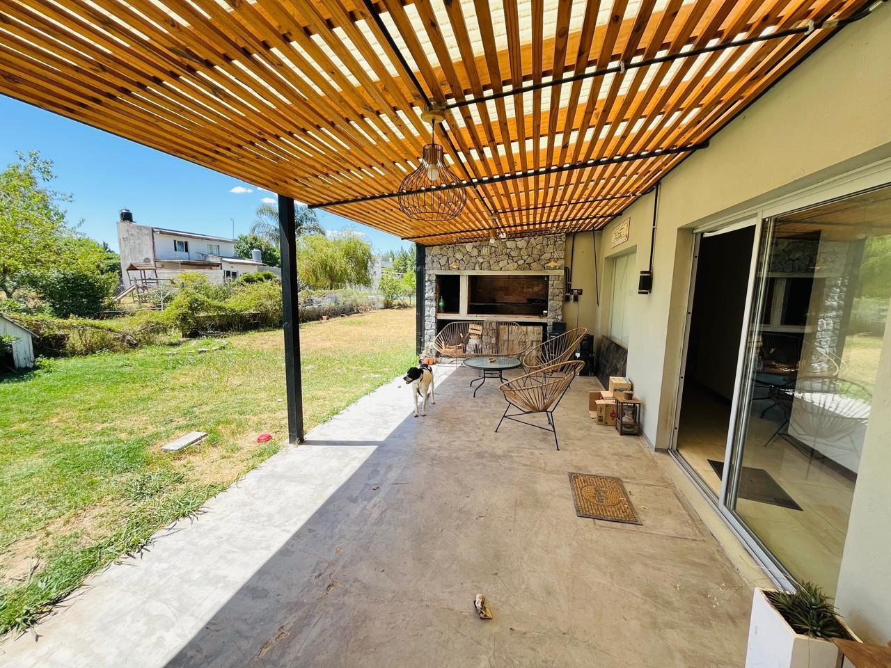 Casa en venta de 4 ambientes