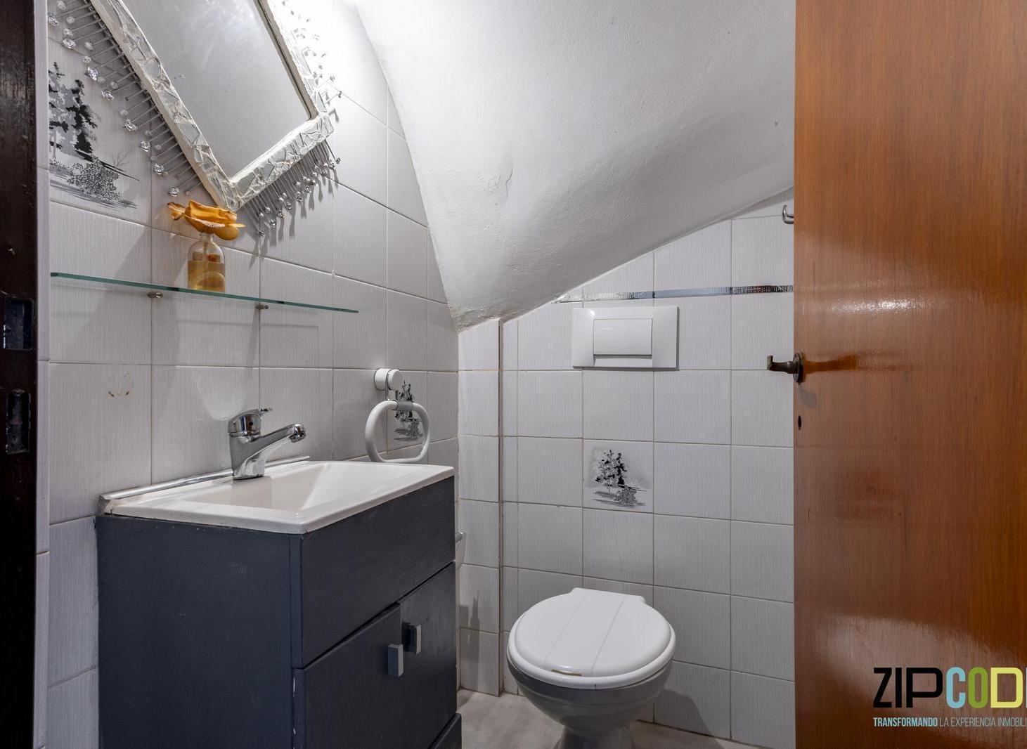Foto de Venta Duplex de 4 amb con Parrilla, Jardín y Quincho en Ramos Mejia, imagen 5
