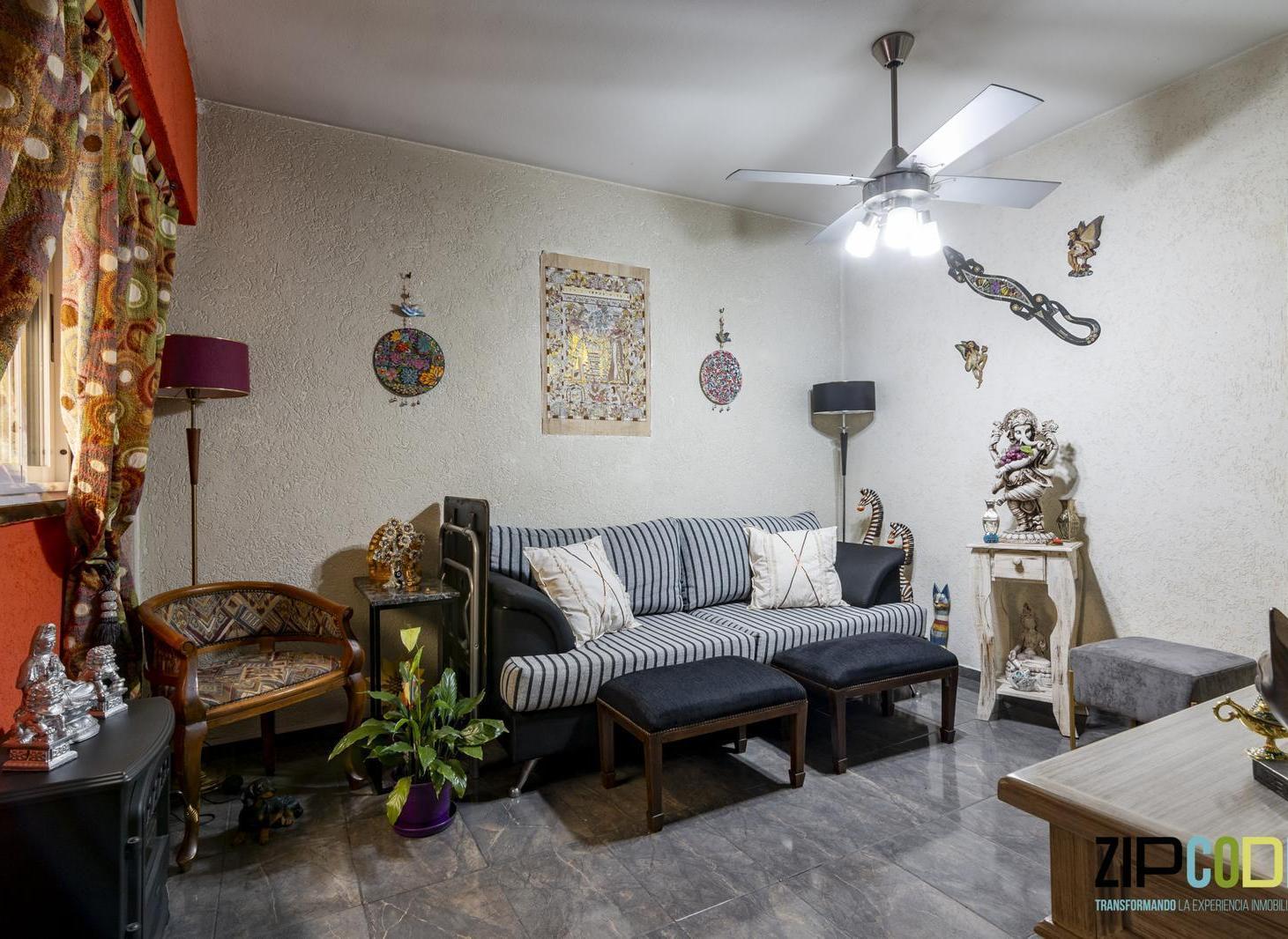 Departamento en Venta de 2 Amb y medio con Cochera