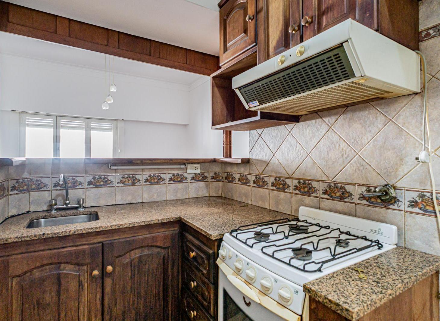 Departamento de tres ambientes en venta en Almagro